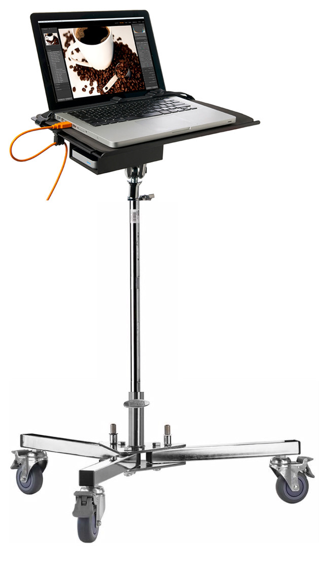 IN-Studio Basic Tethering setup with 16" MacBook and Capture One Pro. Battery power is an option