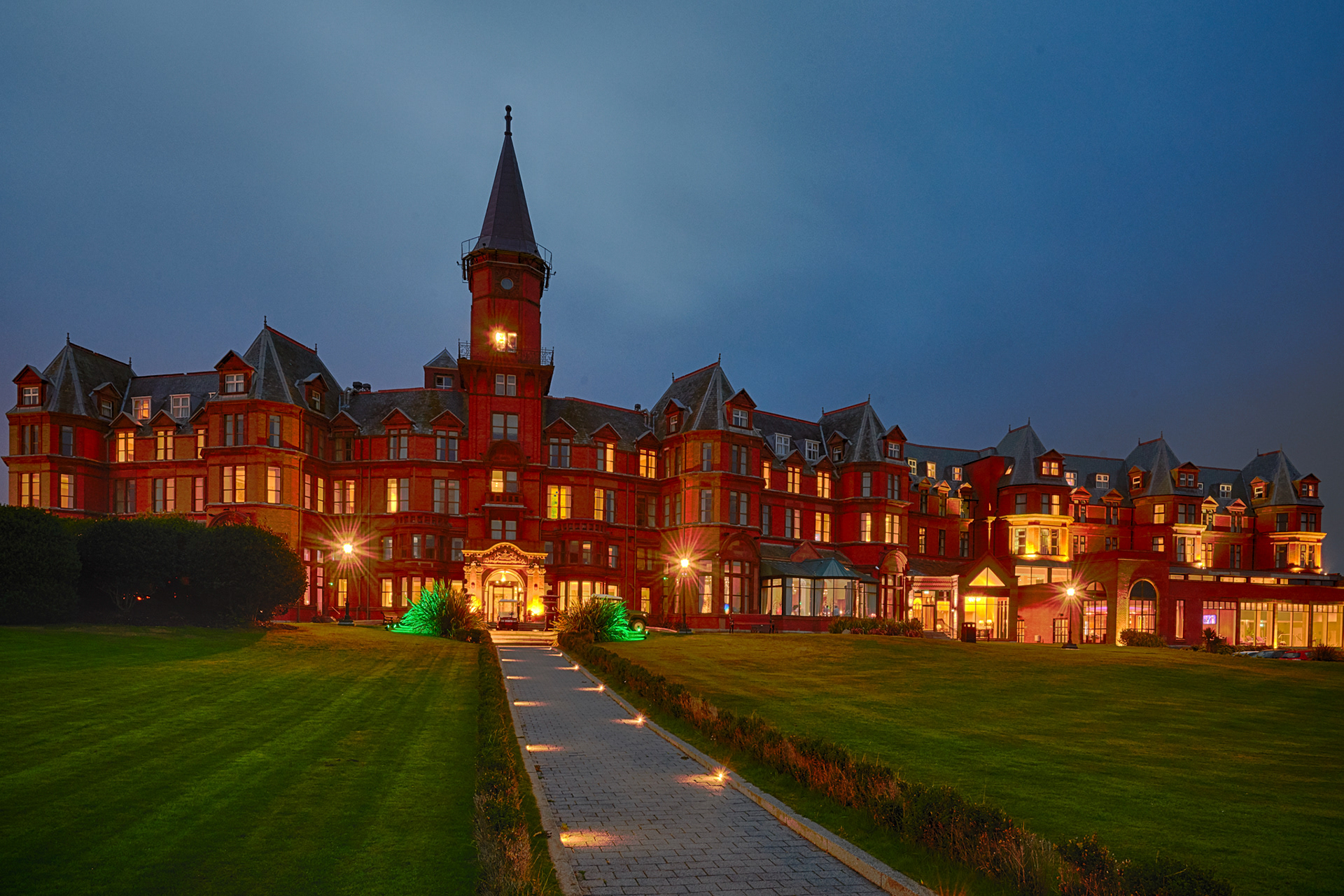 Sleeve Donald Hotel, Northern Ireland