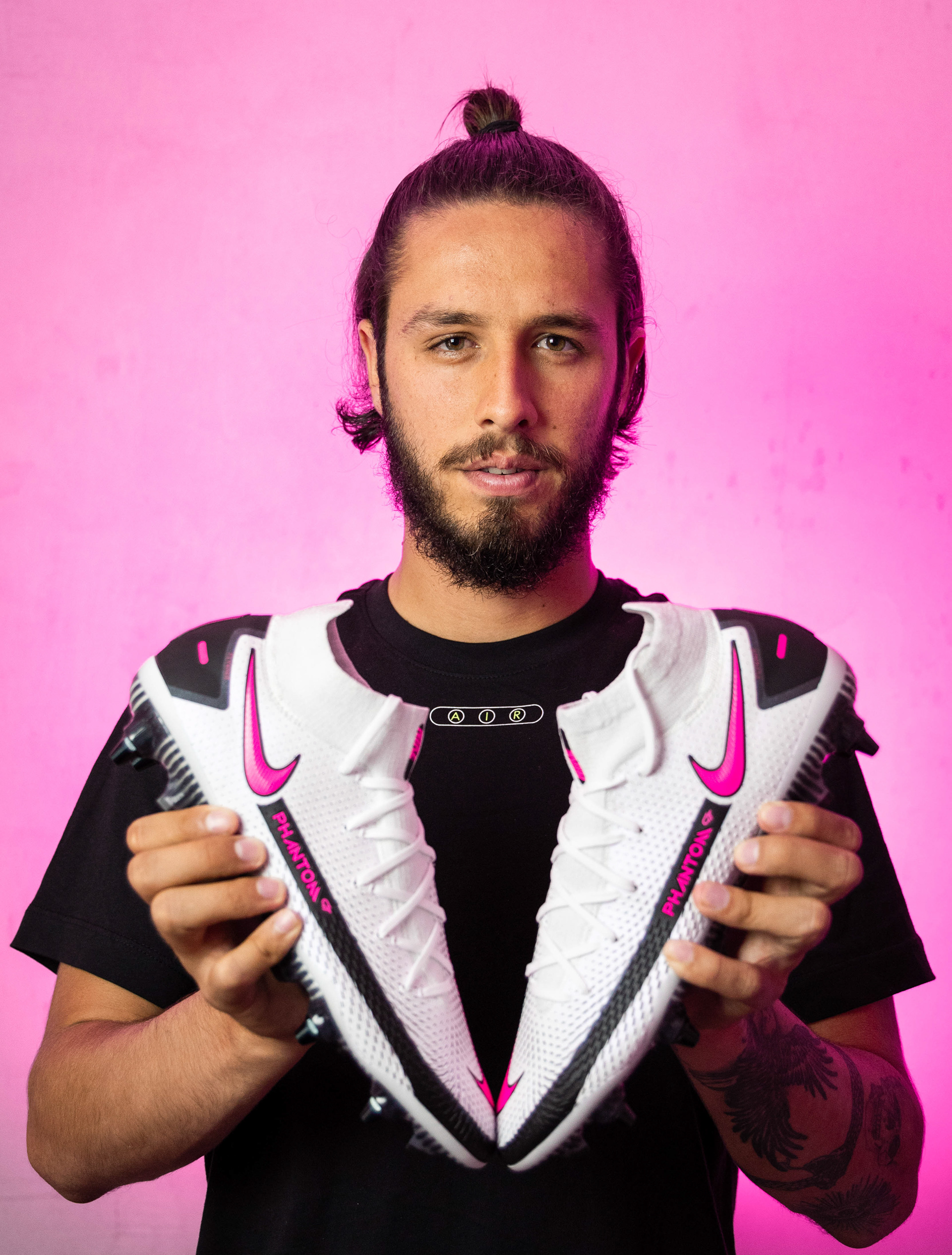 Alec y Nikes
