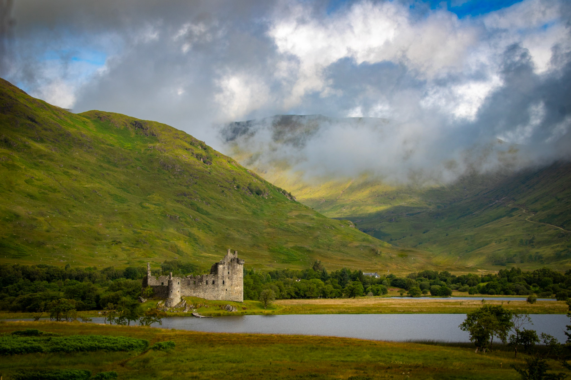 Kilchurn Castle - Loch Awe