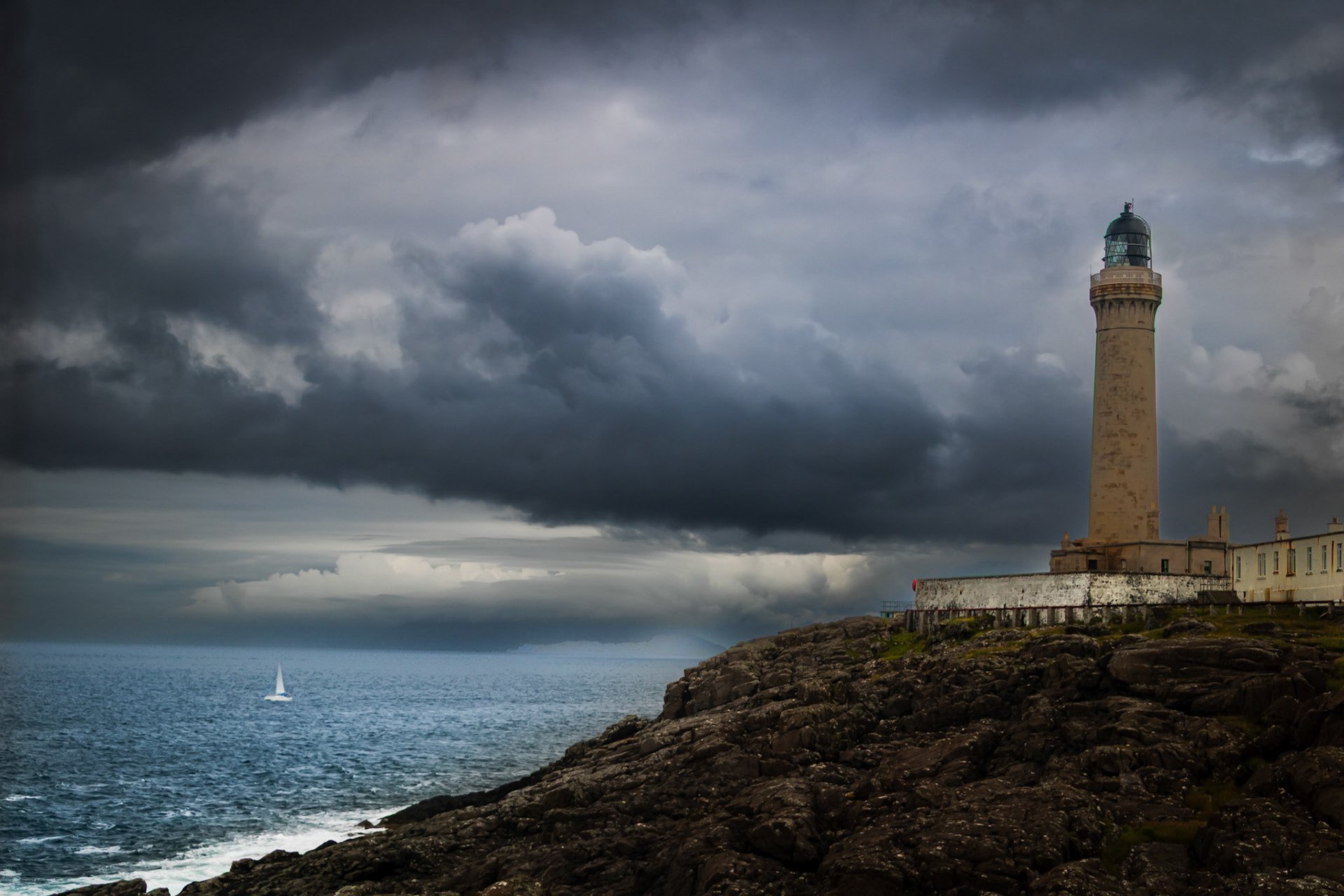 Ardnamerchan Point Lighthouse