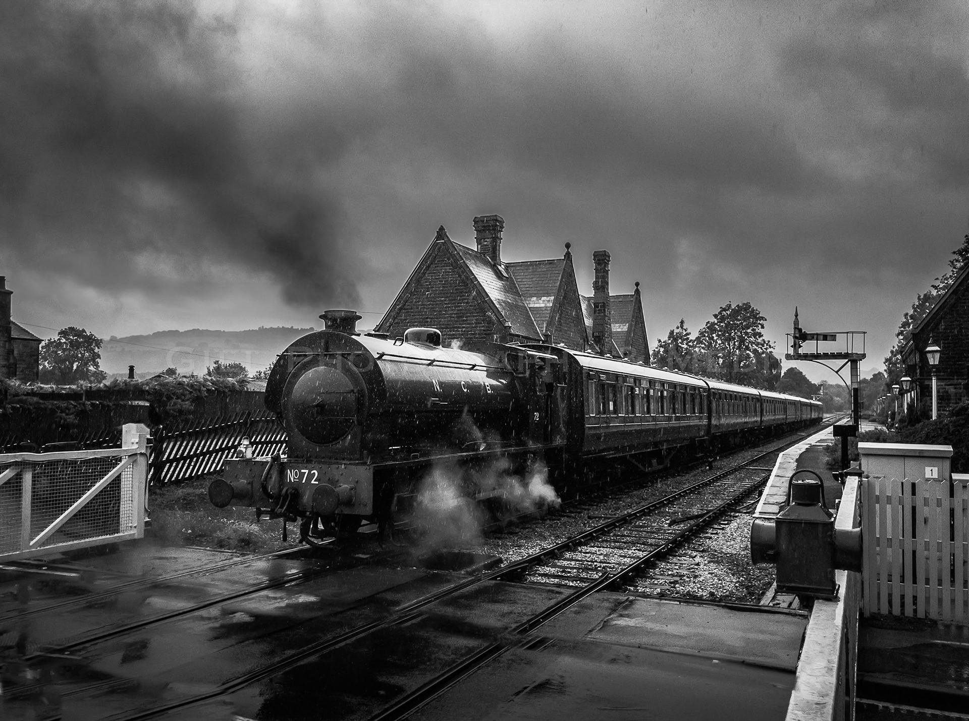 Vulcan Foundry Austerity No 72 - Peak Rail