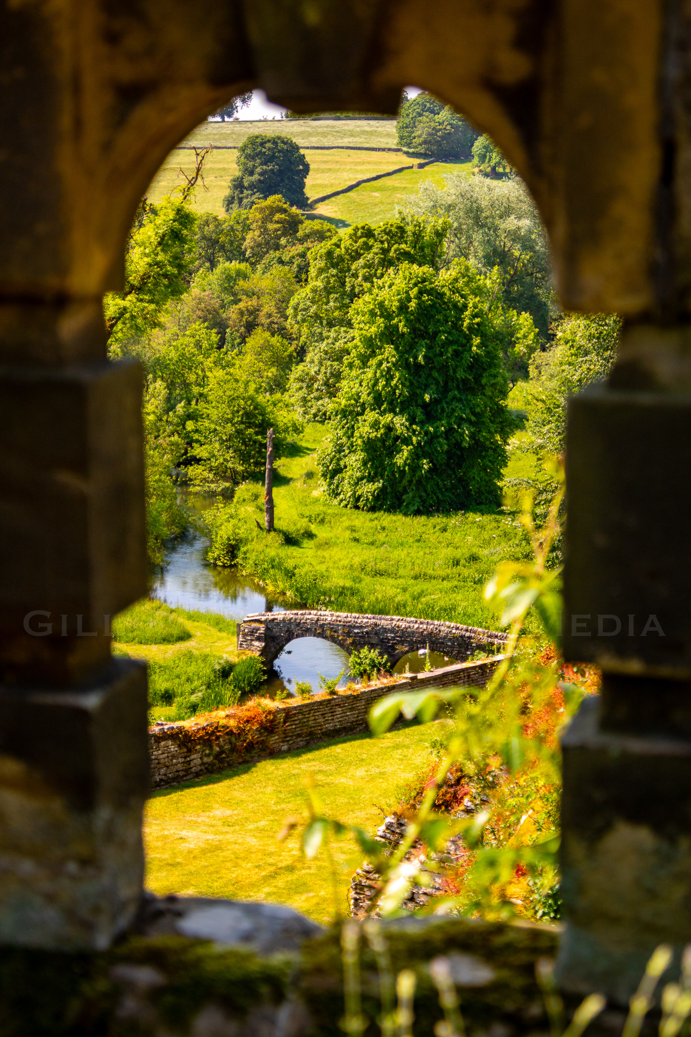 Dorothy Vernon's Bridge - Haddon Hall