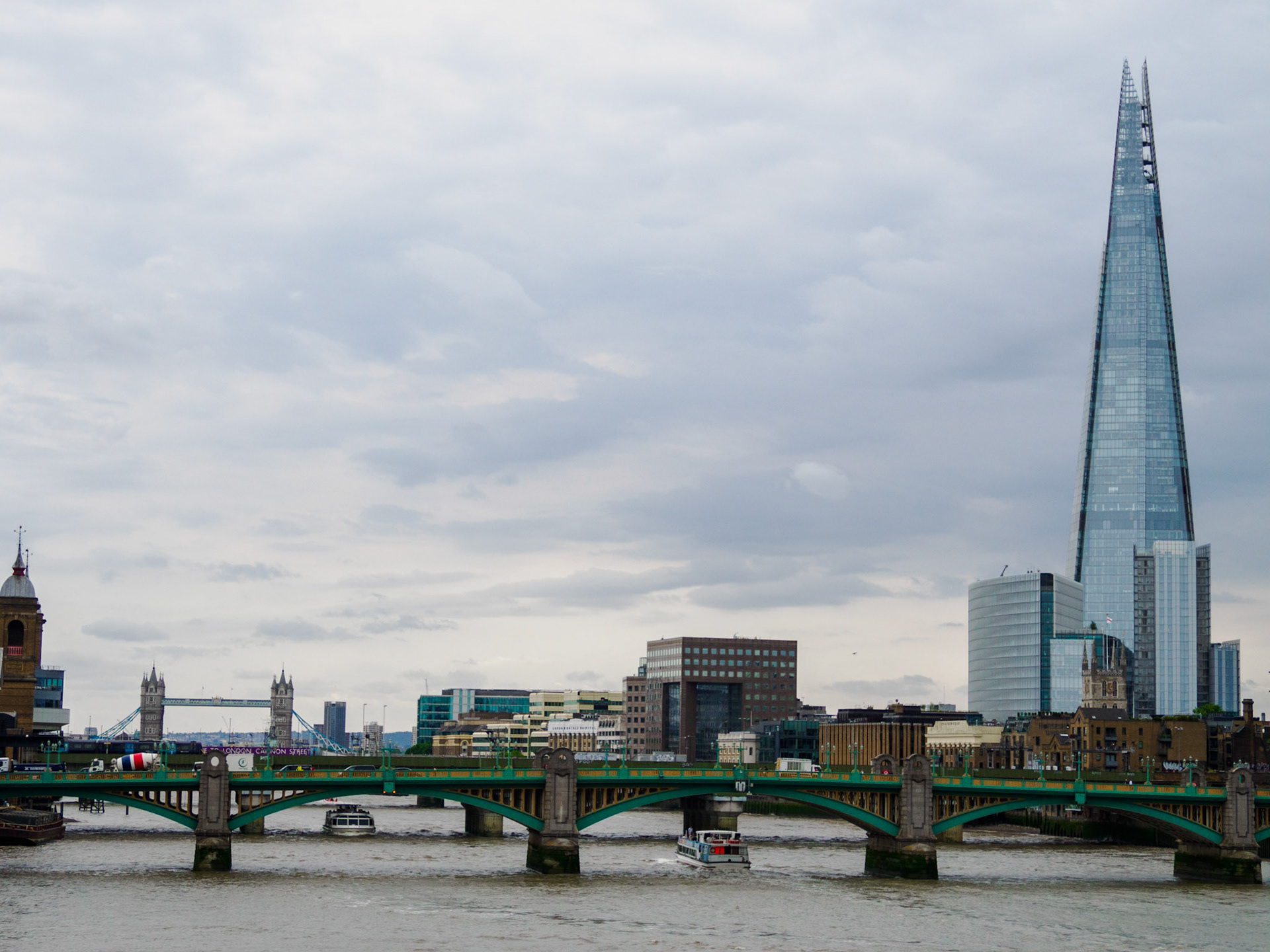 London bridge and the Shard