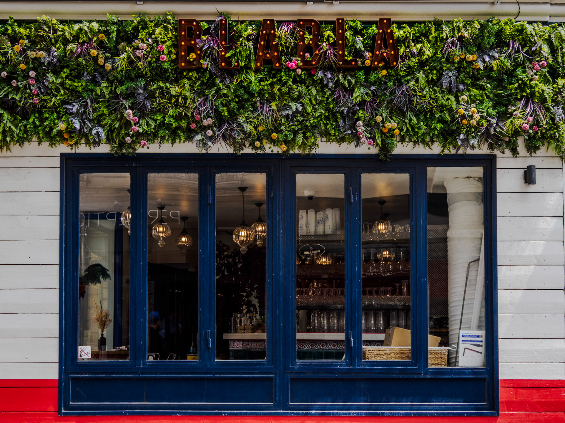 BlaBla Café in der Rue Blanche