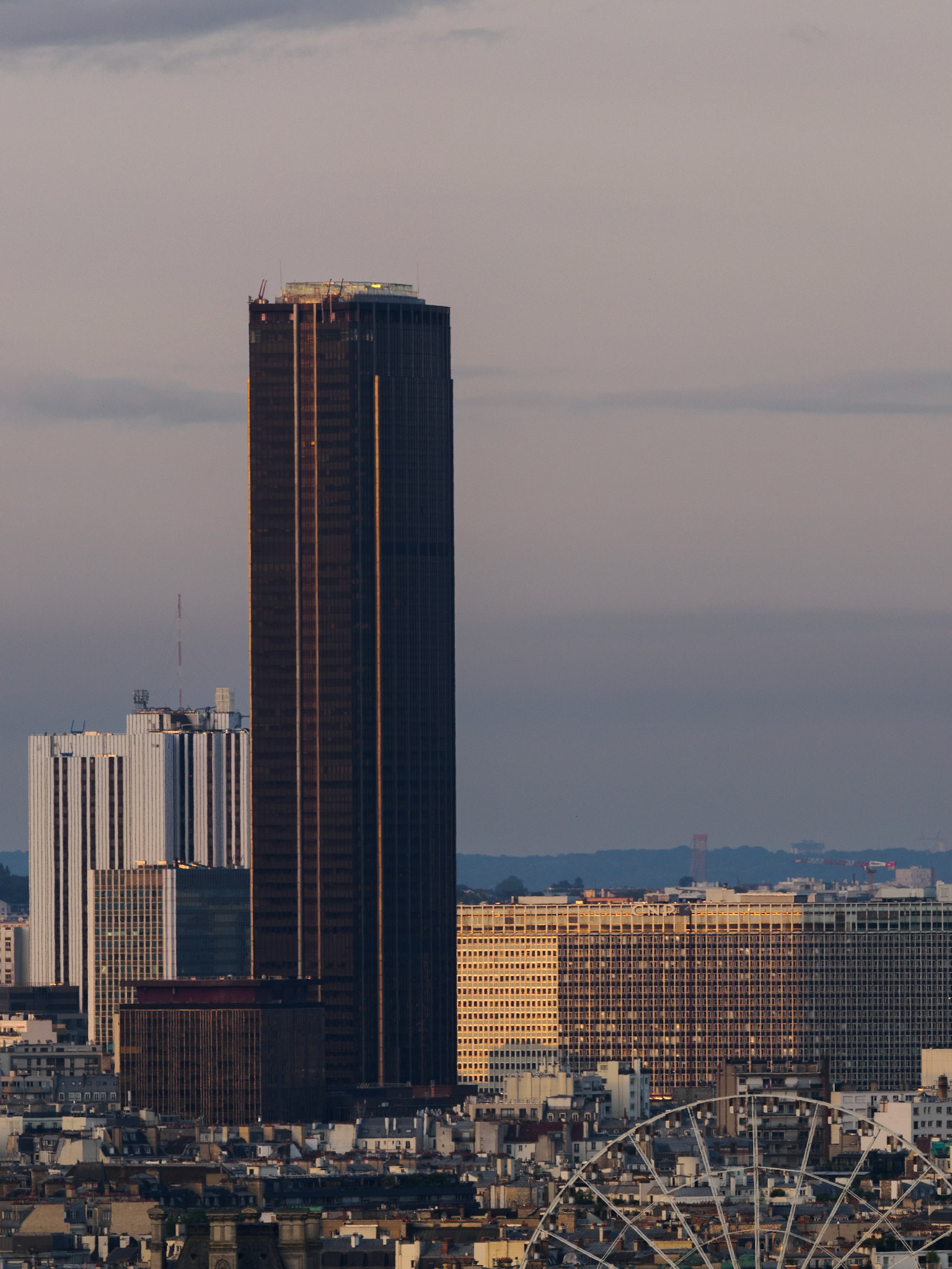 Gare Montparnasse im Sonnenaufgang