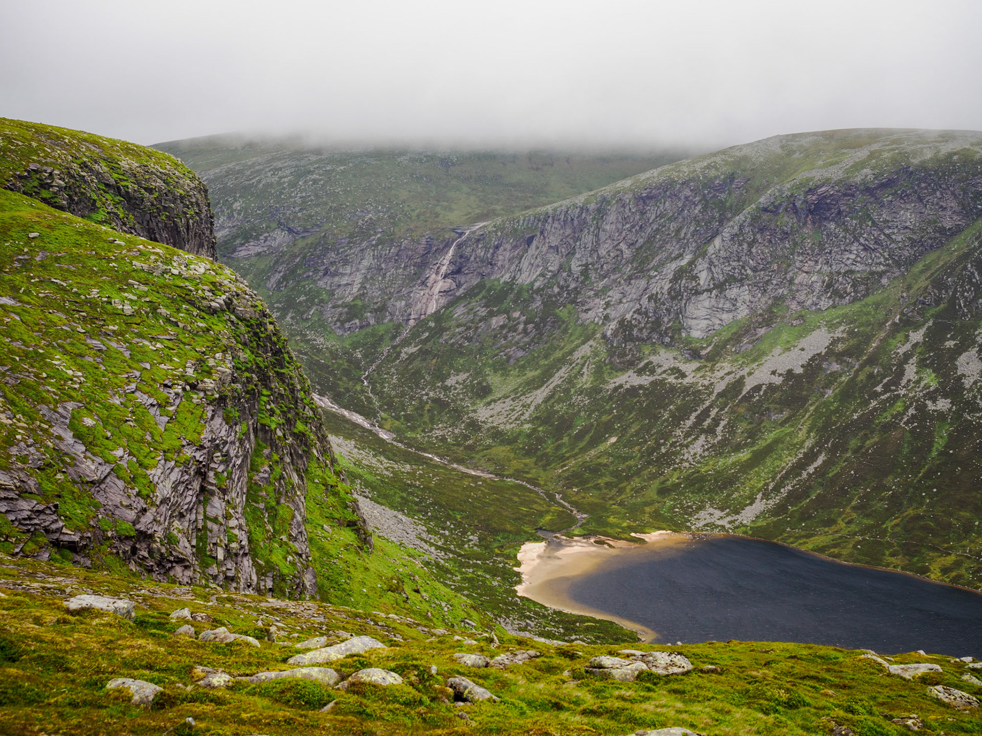 Wanderung zum Dubh Loch
