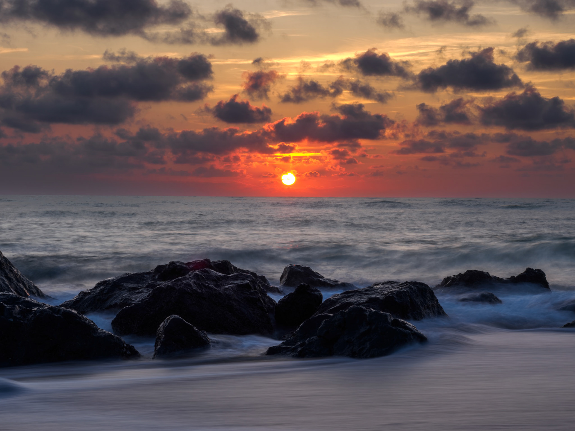 Sonnenuntergang am Plage du Penon