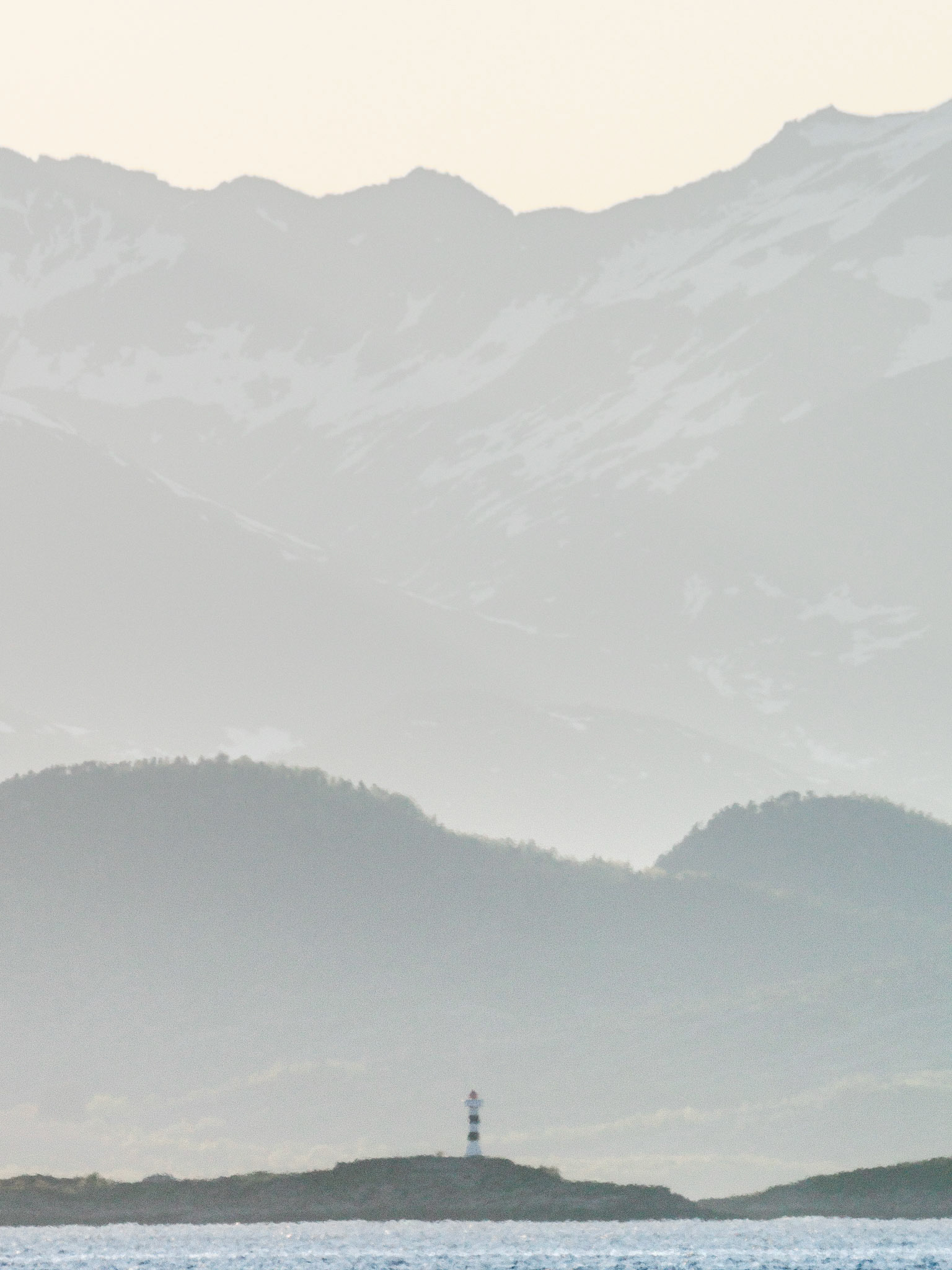 Fährfahrt von Bognes nach Lødingen