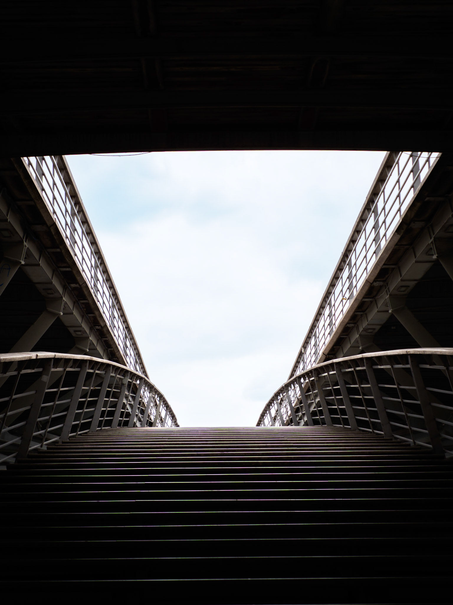 Fußgängerbrücke Passerelle Léopold-Sédar-Senghor