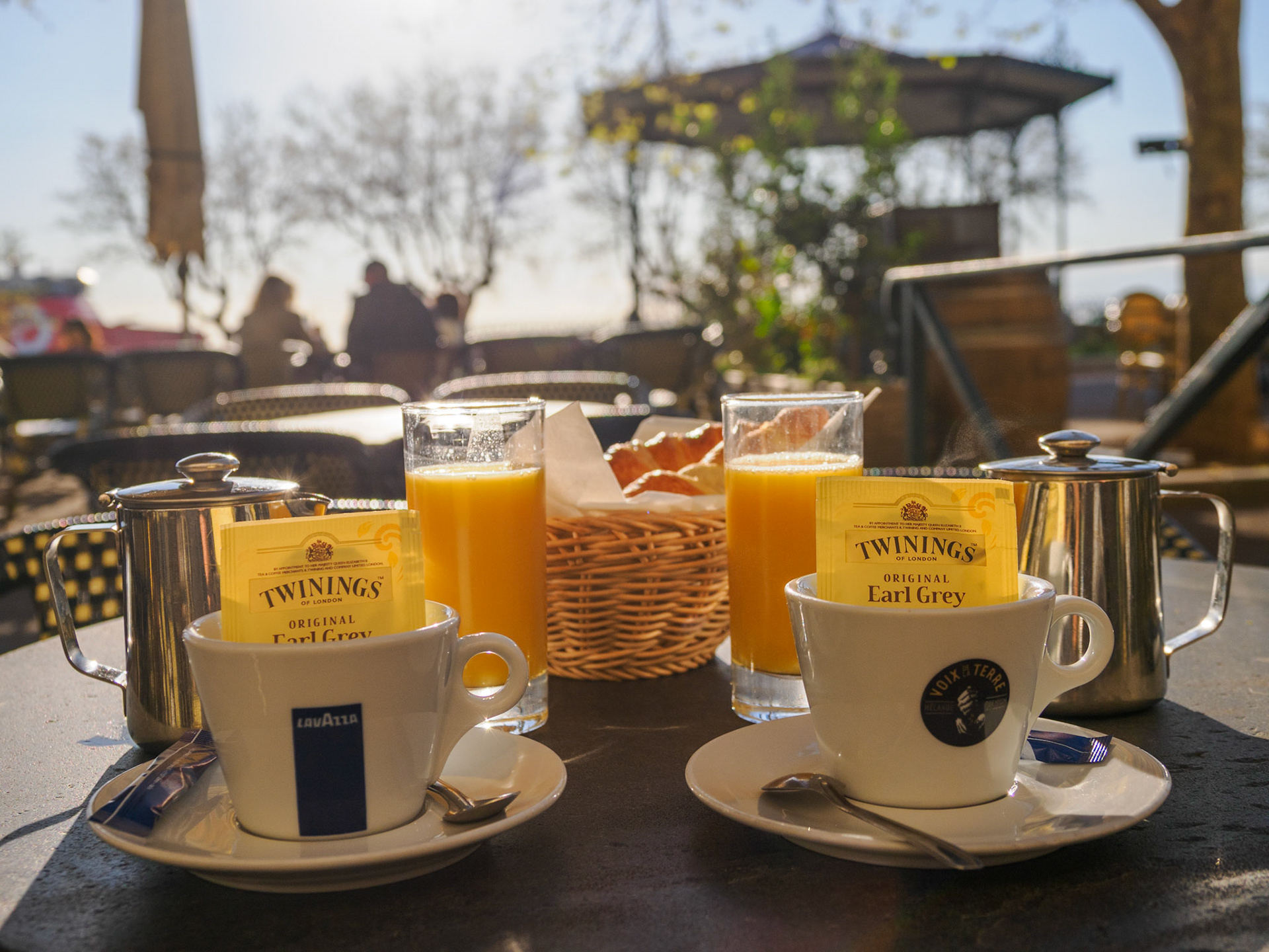 Erstes Frühstück