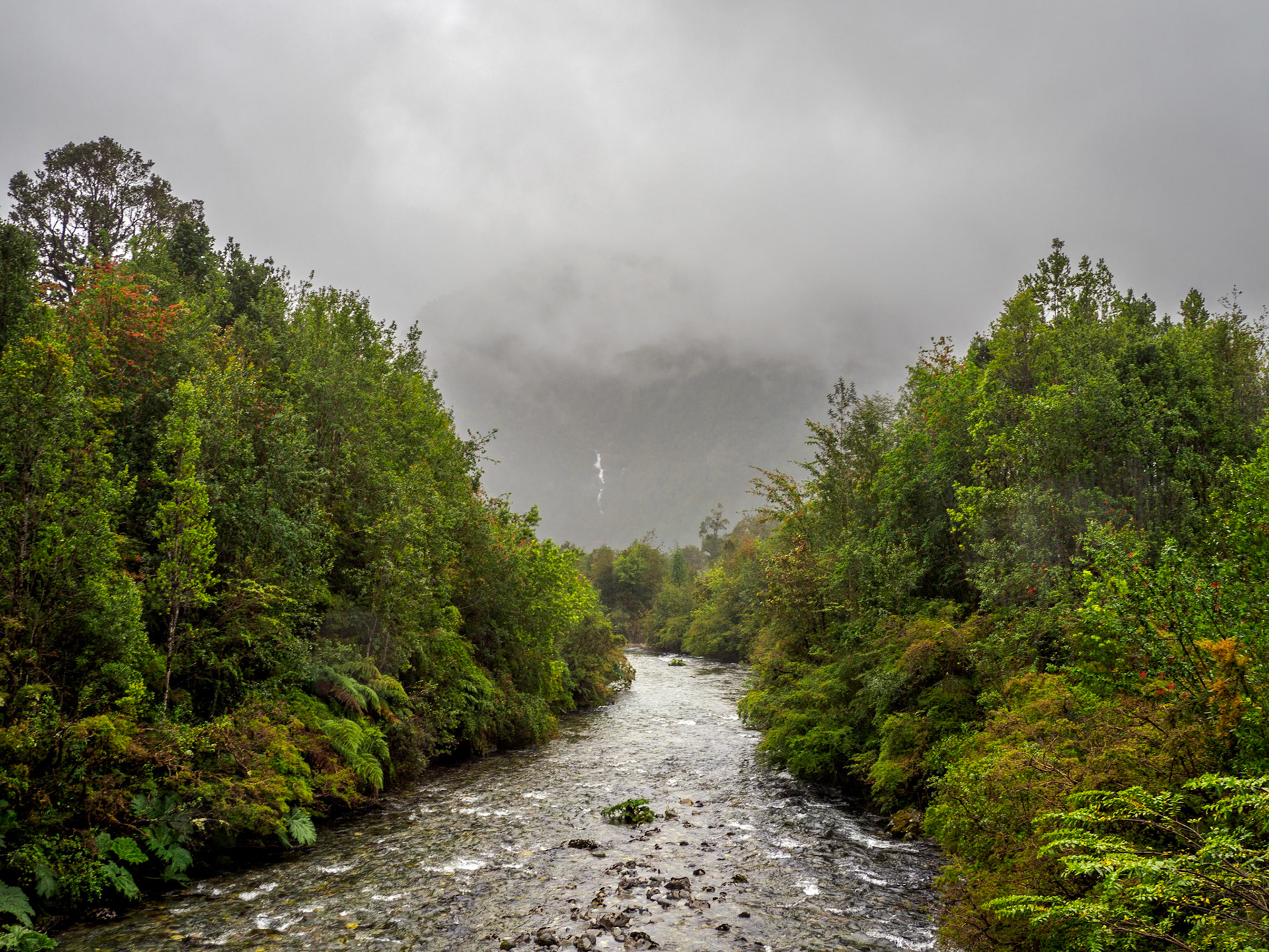 Fluss an der Carretera Austral