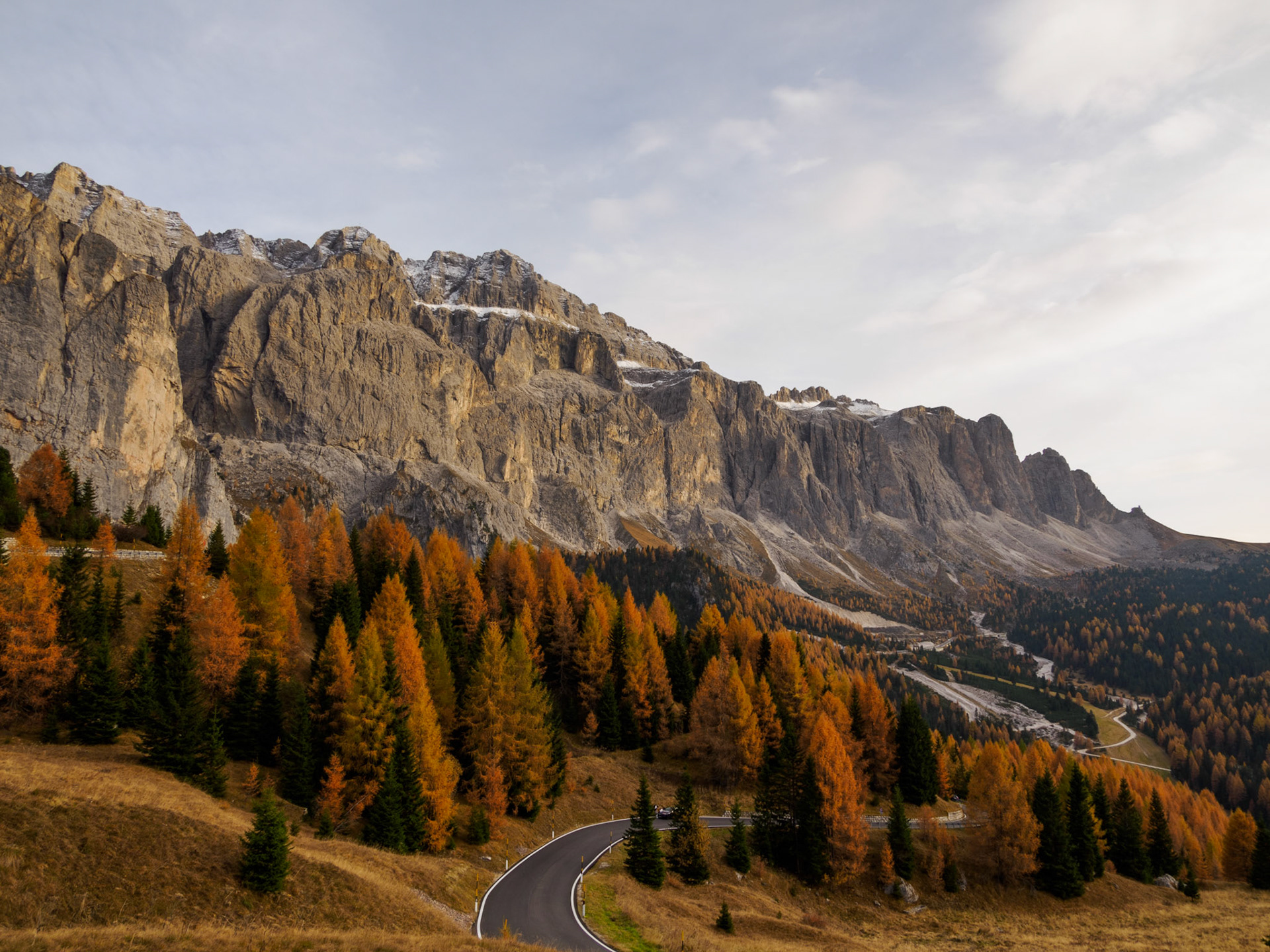 Passstraße bei Wolkenstein