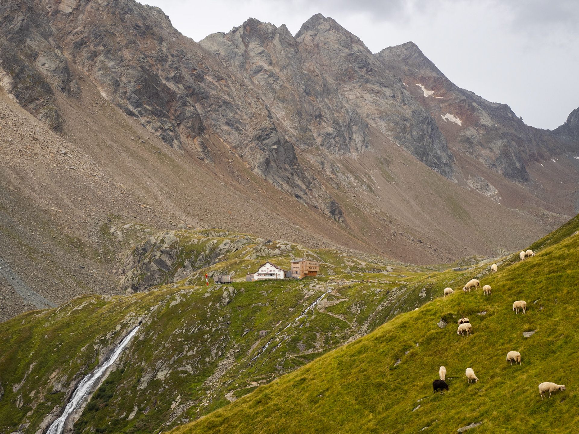 Etwas größer: Die neue Regensburger Hütte