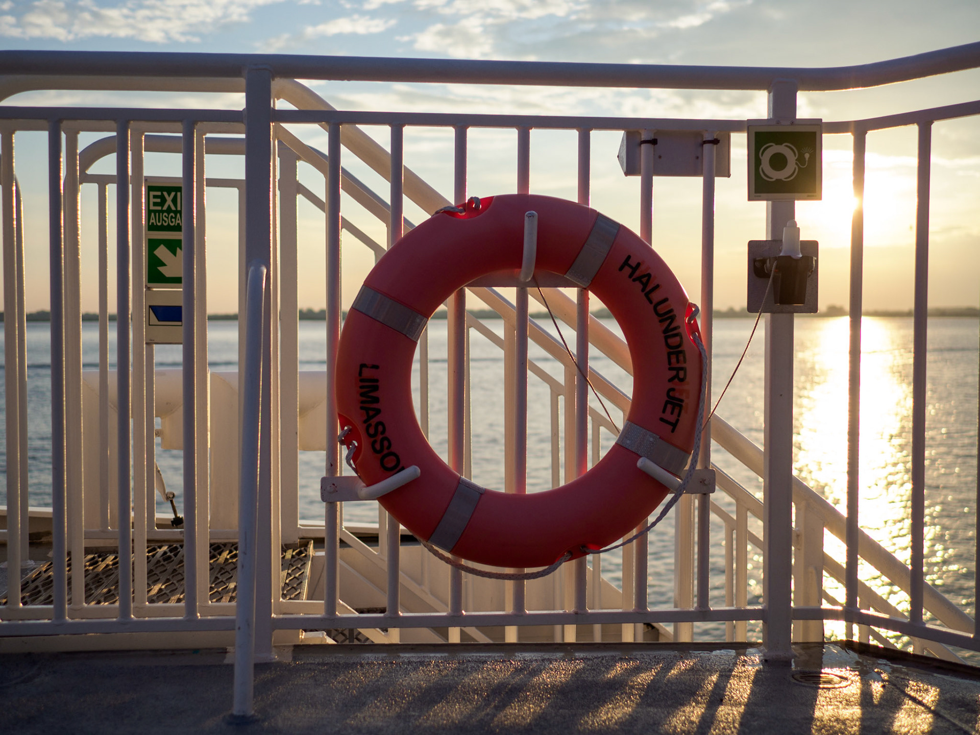 Sonnenuntergang auf der Elbe
