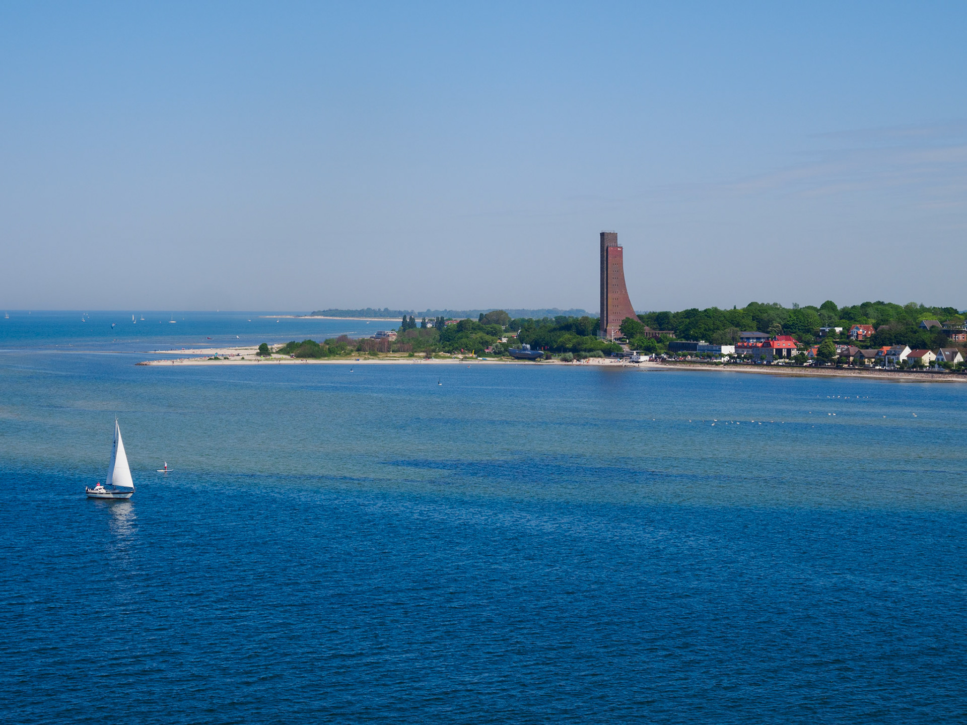 Blick auf Laboe von der Colorline