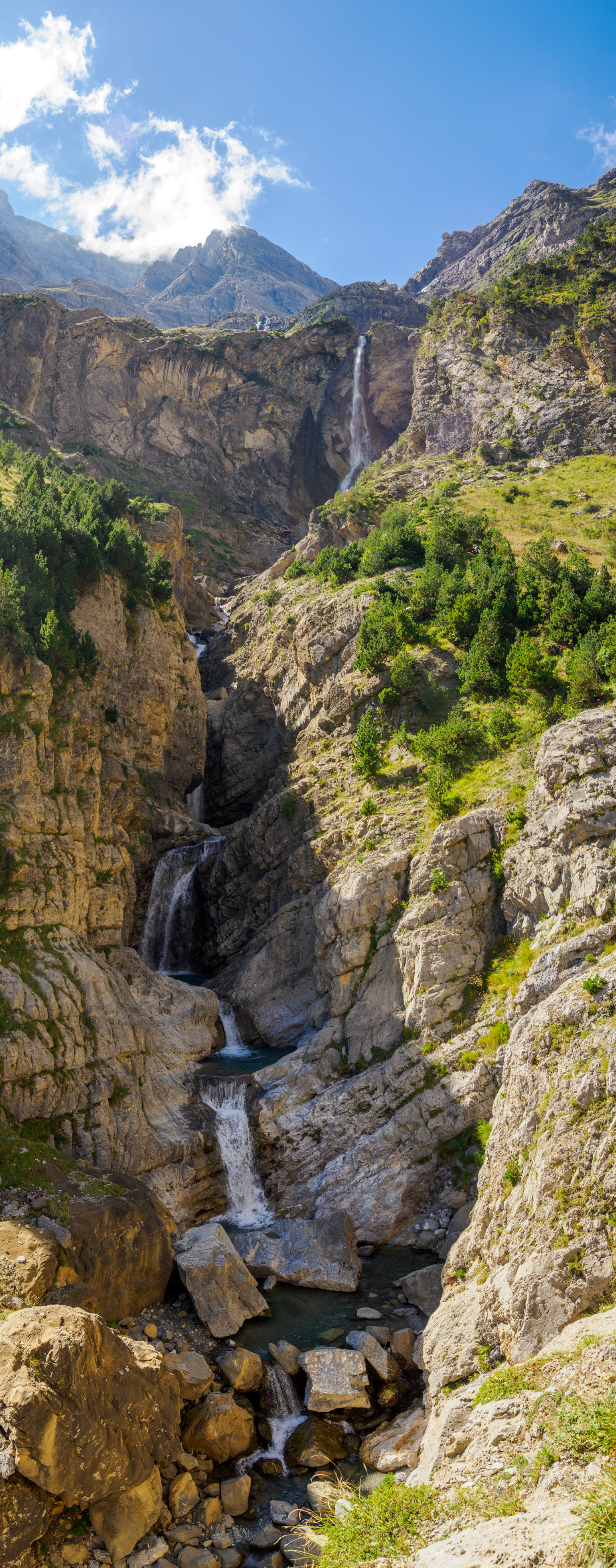 Cascada de La Larri