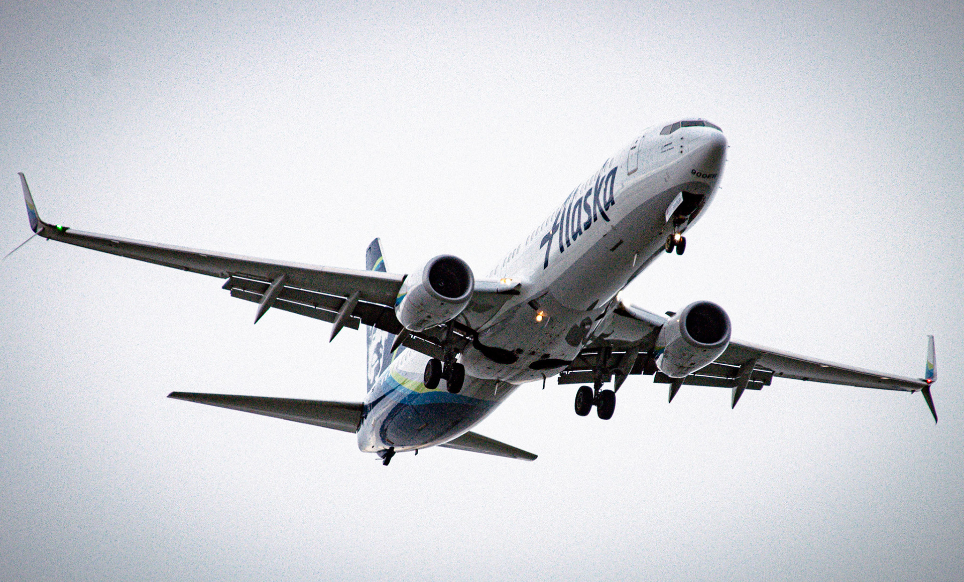 Alaskka 356 | San Francisco (SFO) - Boston | Boeing 737-990(ER)