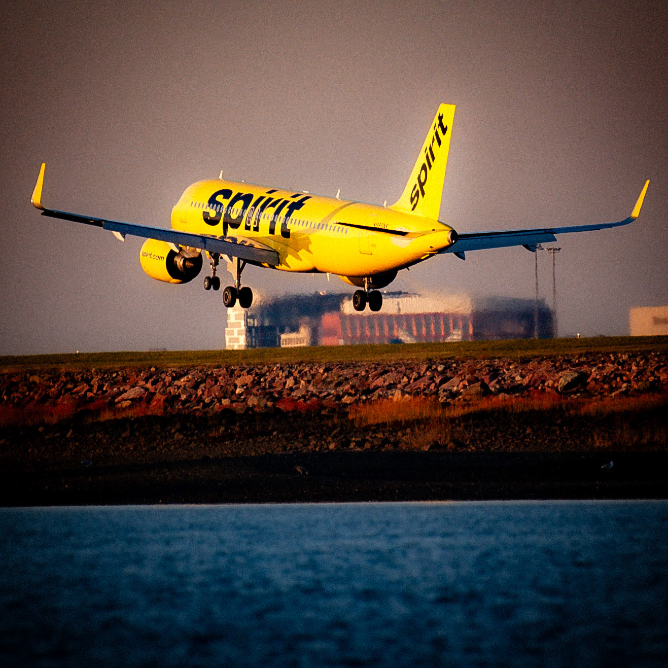 NK3737 | Las Vegas (LAS) - BOS