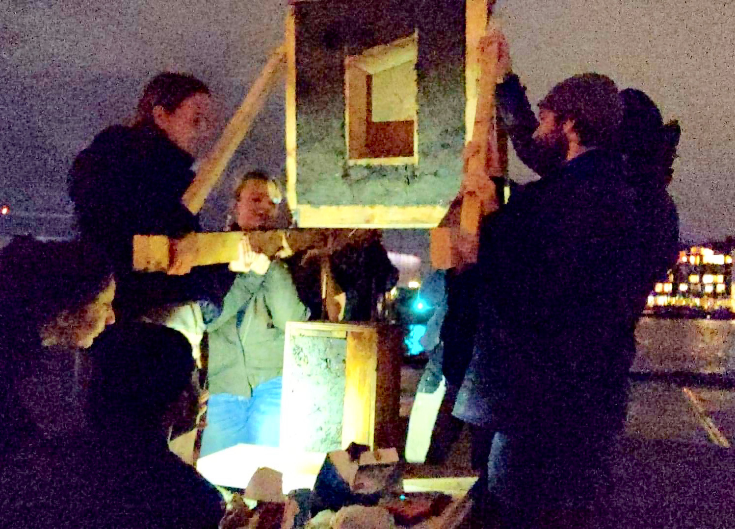 mounting the sculpture