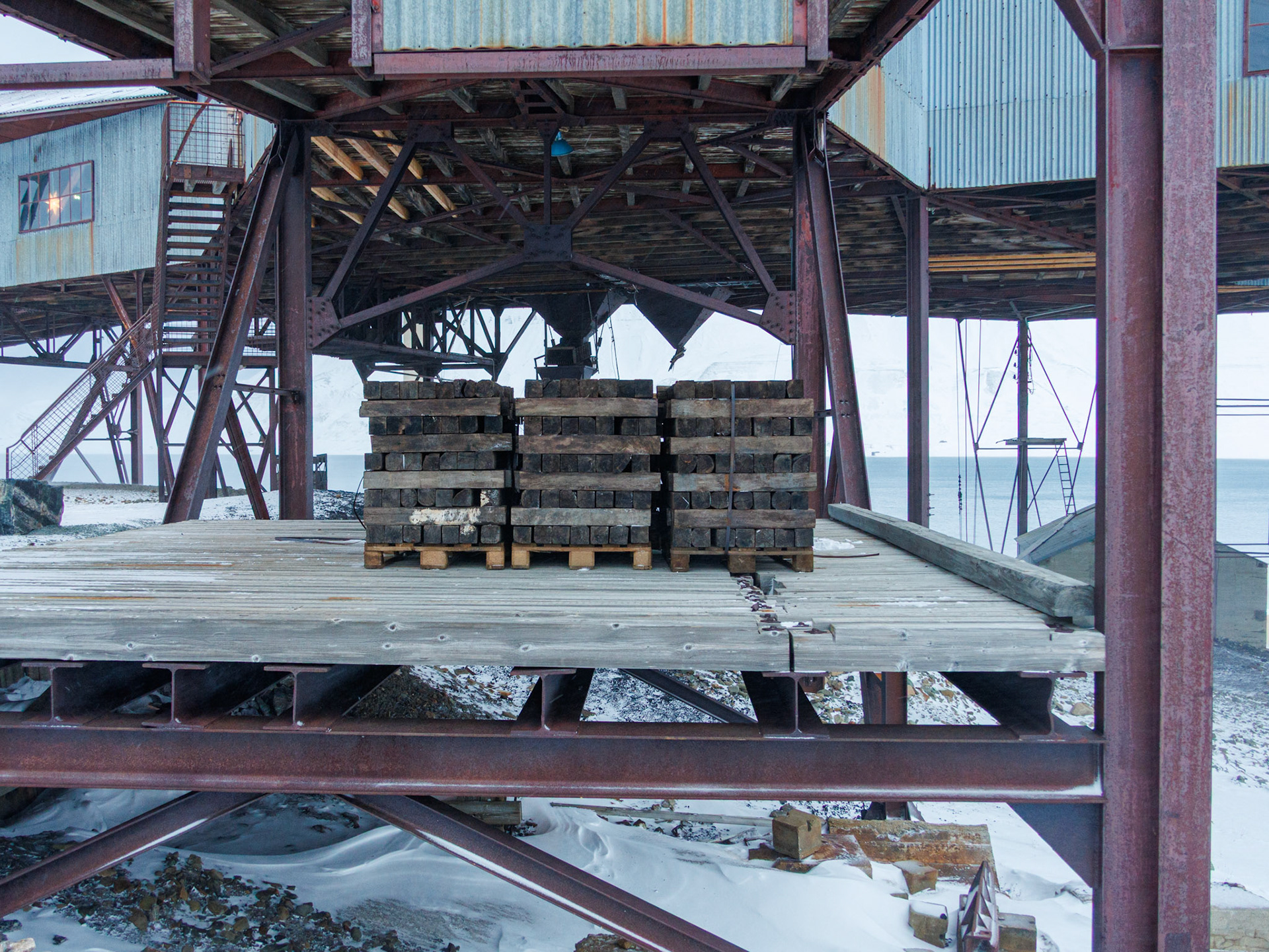 Cable Central - Longyearbyen