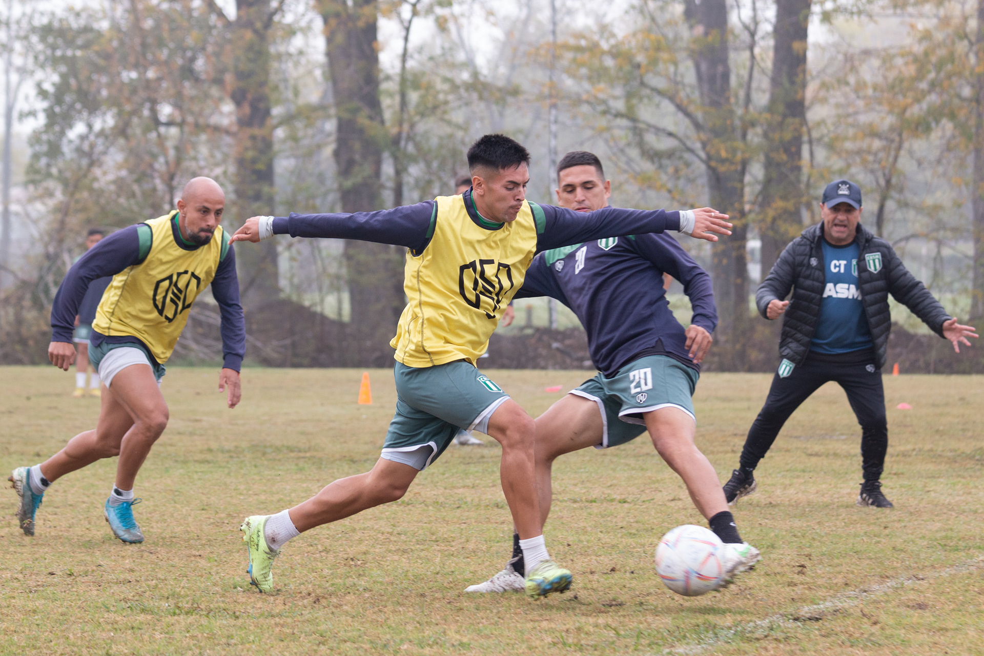 Entrenamiento de la primera división del masculino de San Miguel en el Club Regatas de Bella Vista, Buenos Aires, Argentina, el 26 de abril de 2023.