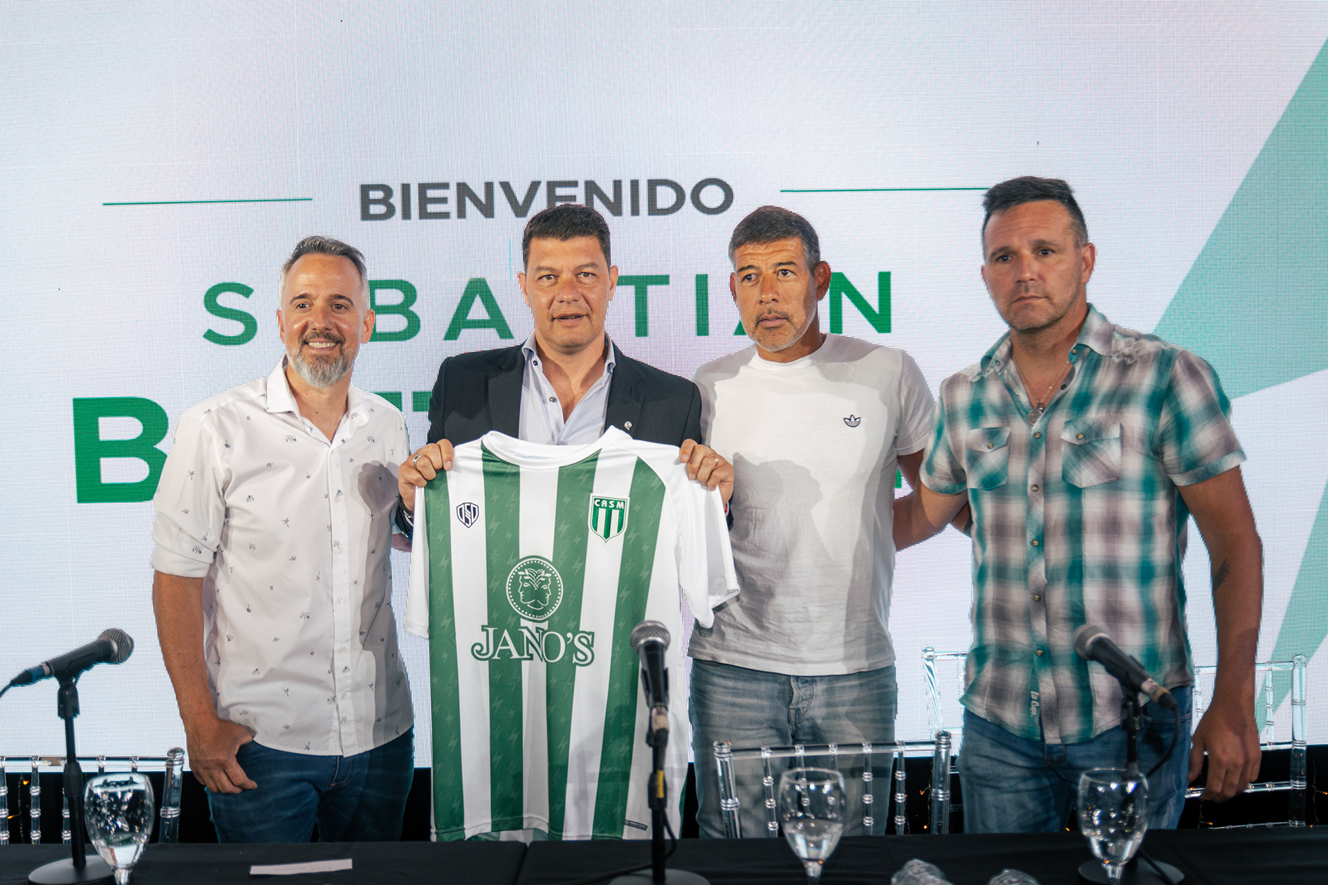 Presentación de Sebastián Battaglia como director técnico de San Miguel.