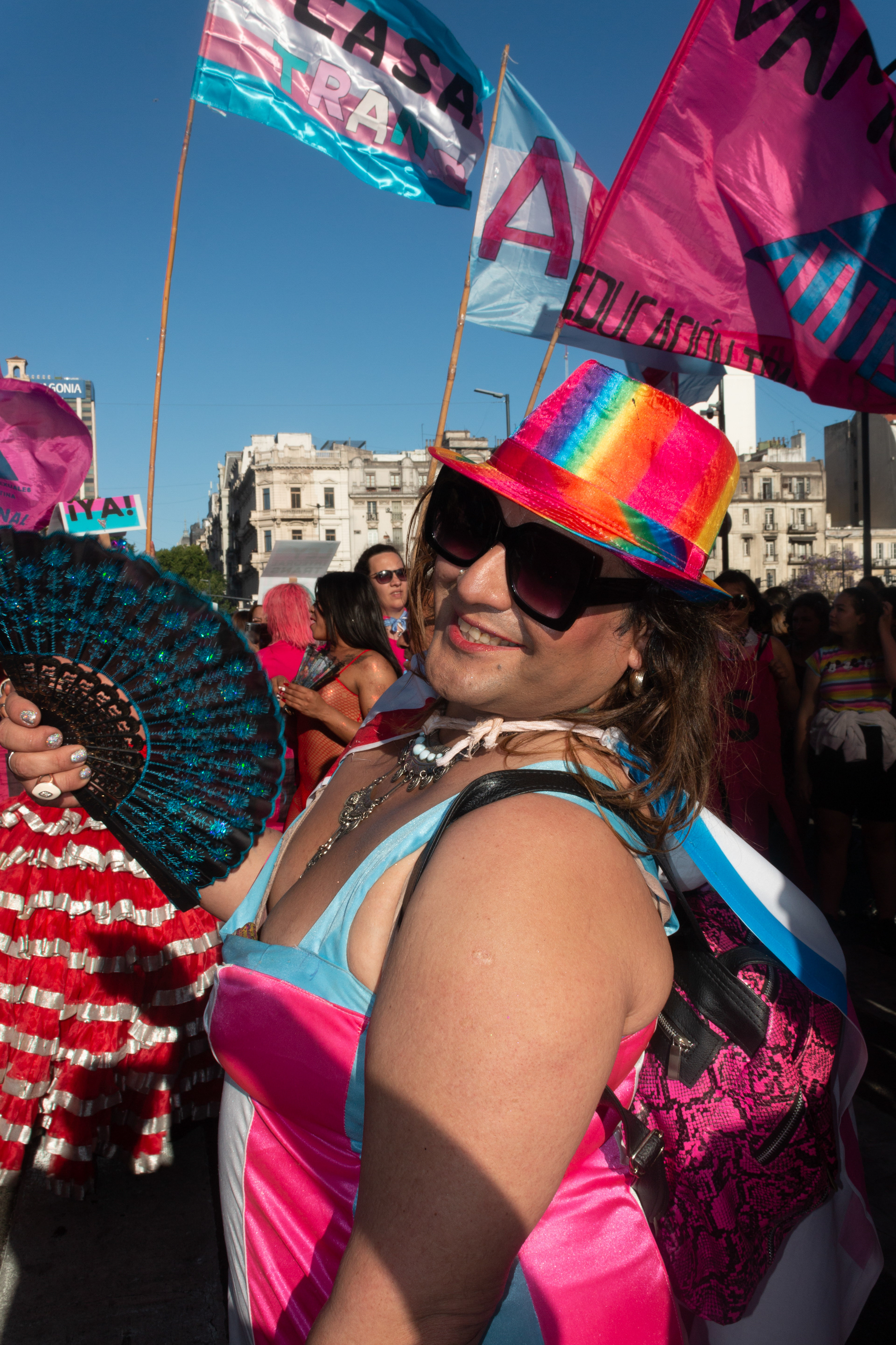 31º Marcha del Orgullo de Buenos Aires bajo las consignas "Ley integral trans, Ley anti-discriminatoria y sí al lenguaje inclusivo" en la Ciudad Autónoma de Buenos Aires, Argentina el 5 de noviembre de 2022.