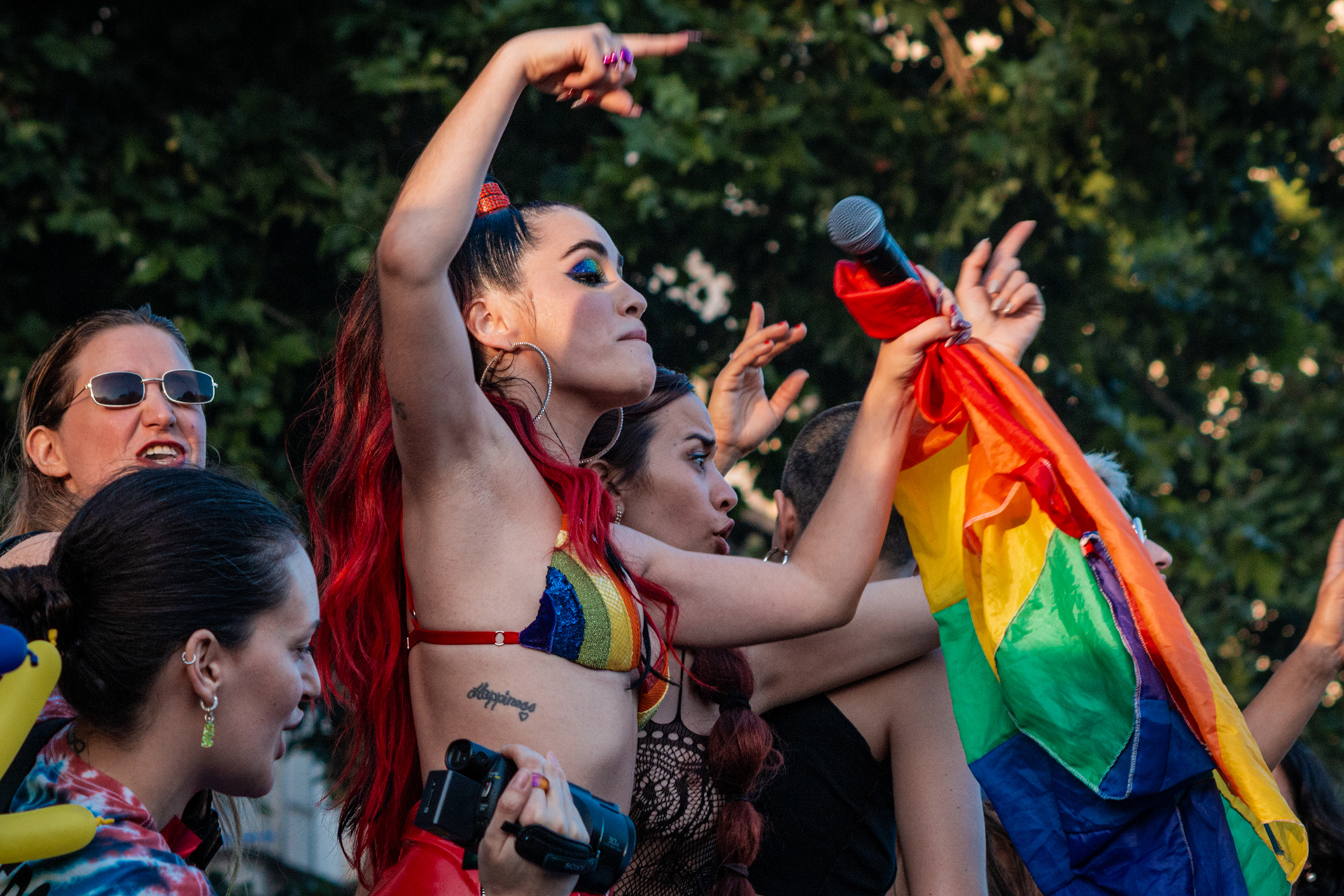 Lali en la XXXI Marcha del Orgullo de Buenos Aires, Argentina el 5 de noviembre de 2022