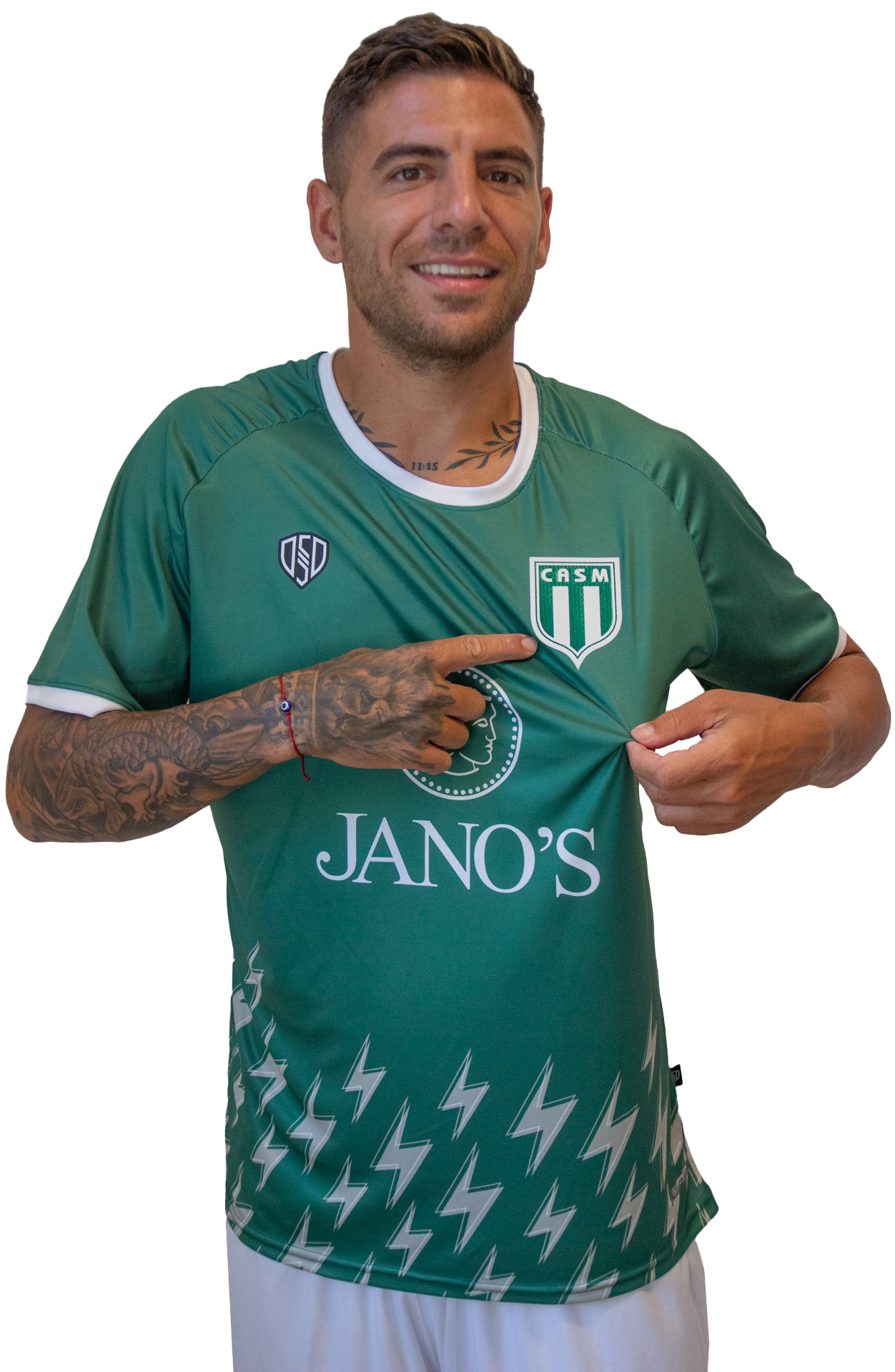 Martín Batallini posa la con la camiseta suplente de San Miguel 2024