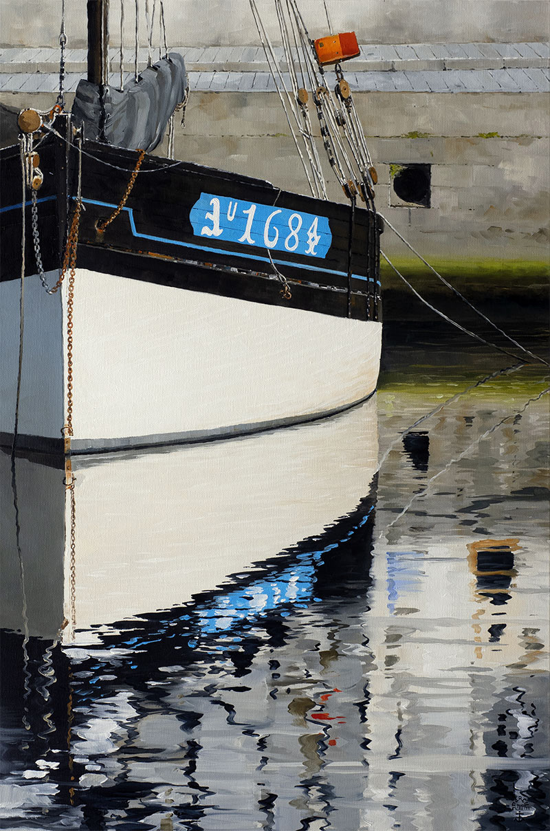 Réf. H-19.043 - Les reflets du "Corbeau des mers". Port de Vannes. Huile aur toile 54x81 cm - 2100 €