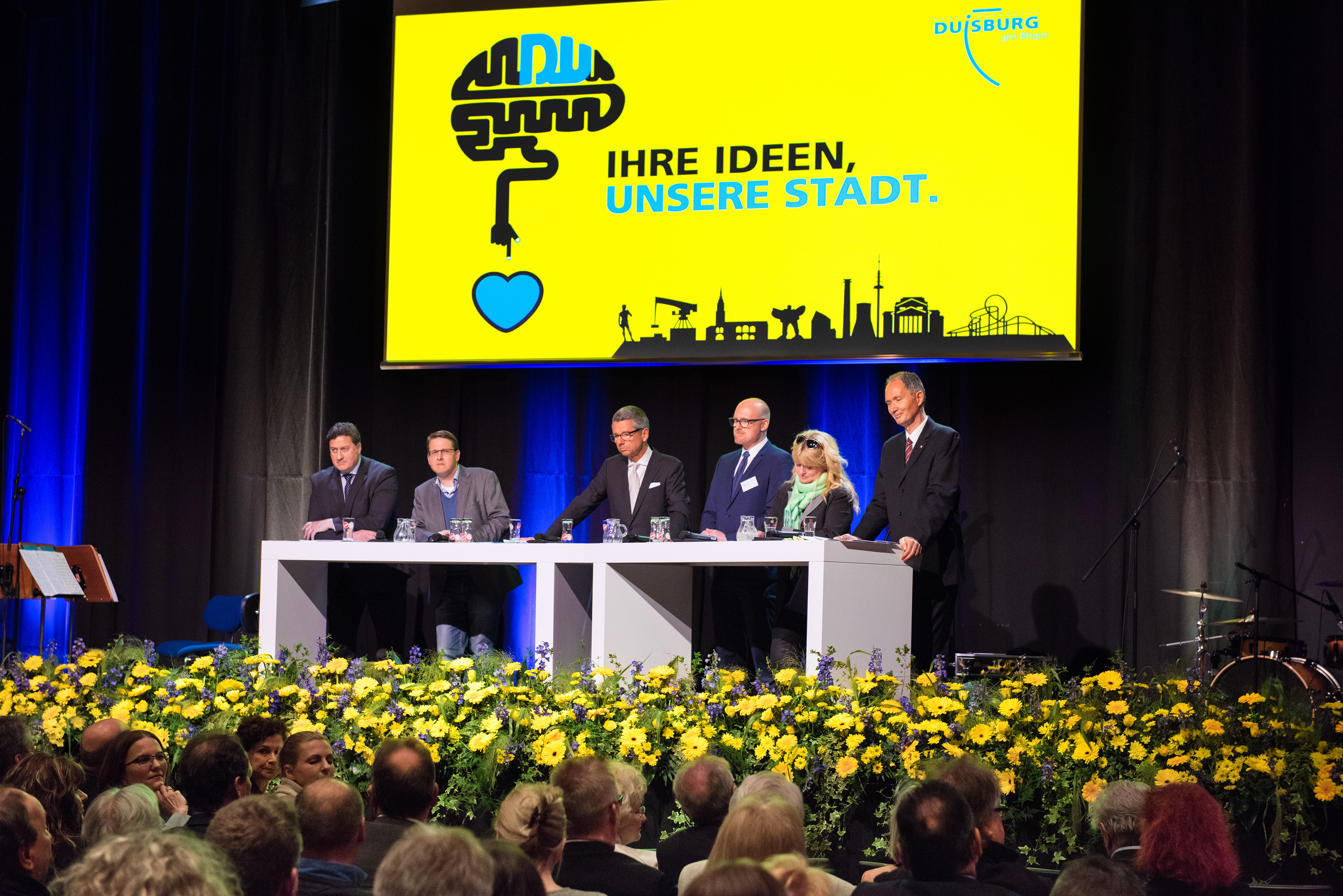 Auftaktveranstaltung in der Mercatorhalle Duisburg mit Oberbürgermeister Sören Link