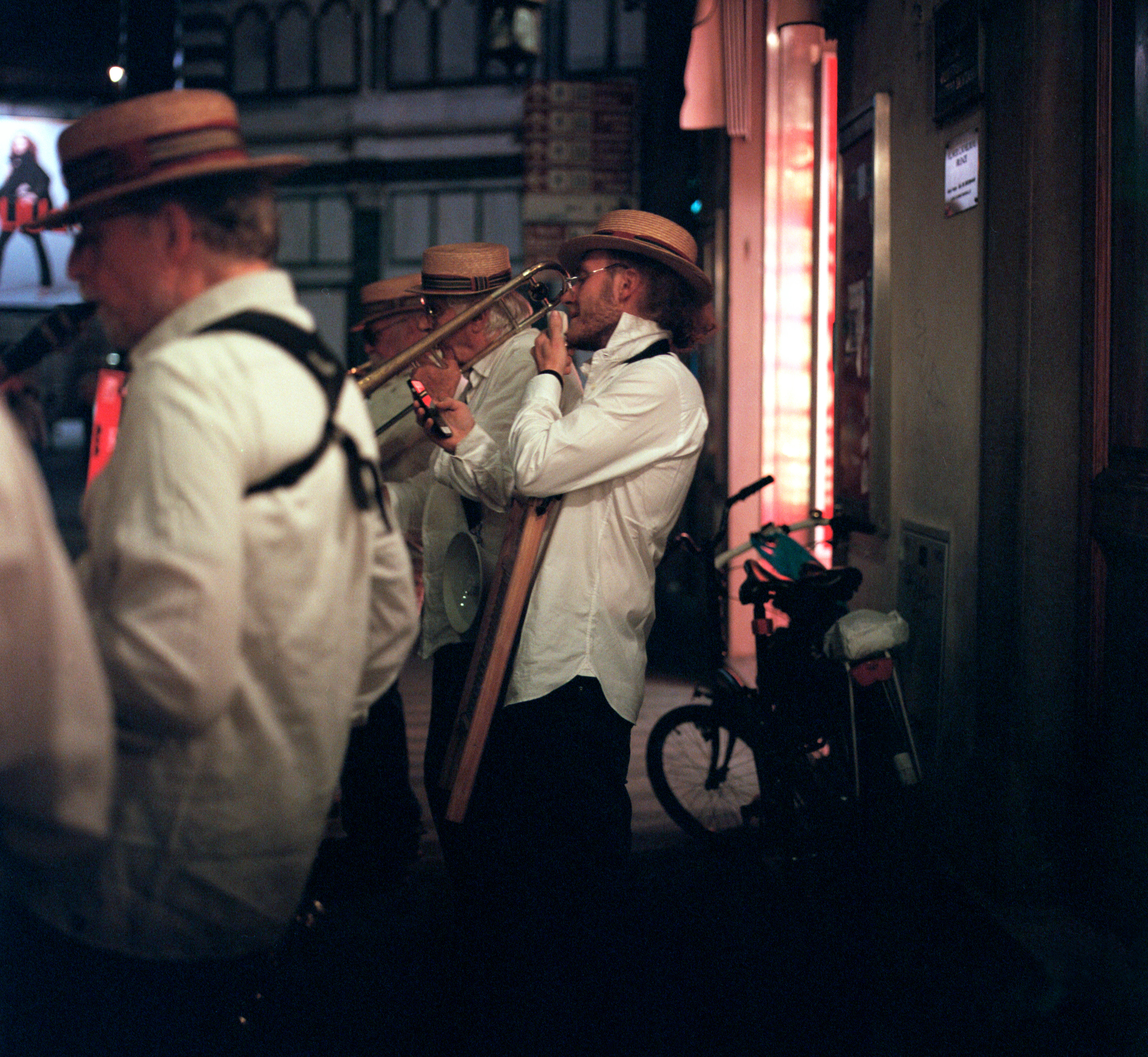 The Old Florence Dixie Jazz Band, Kodak Portra 800