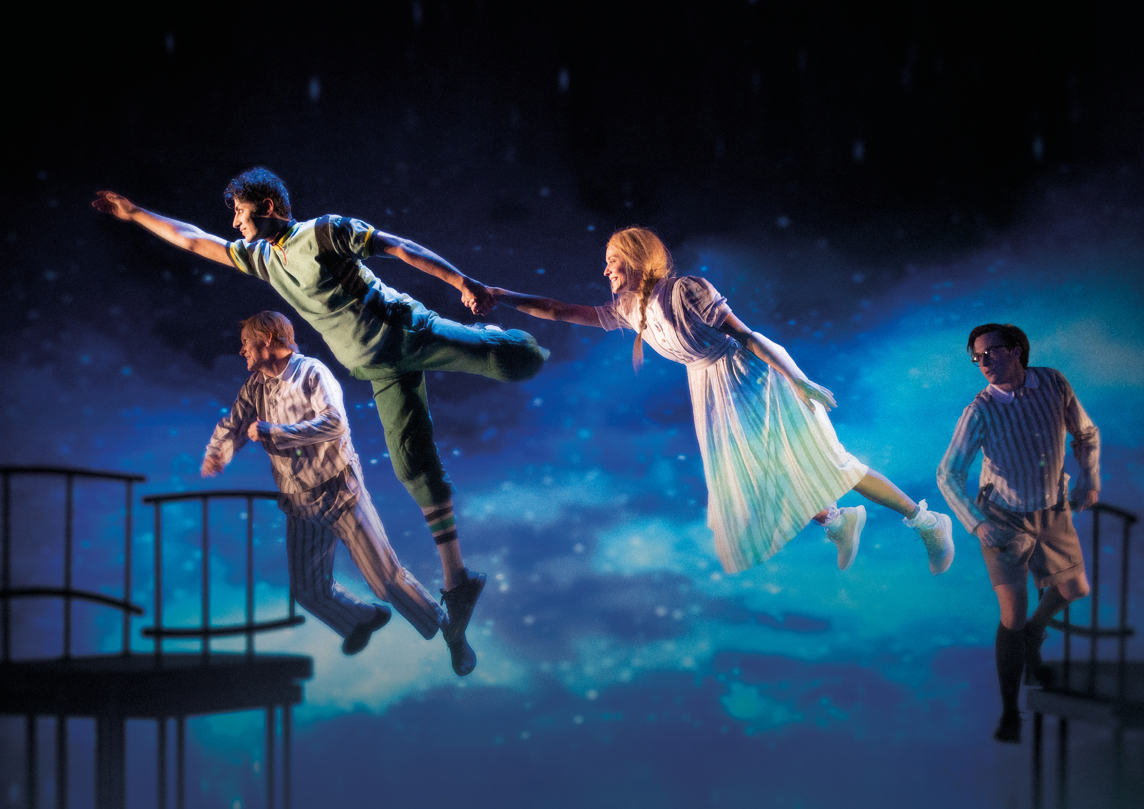 Wendy & Peter Pan
