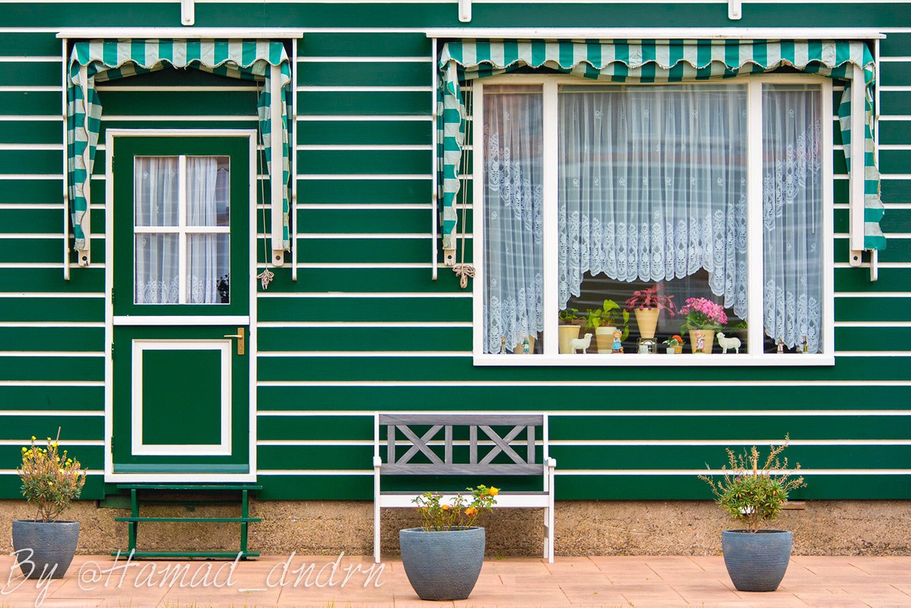Marken