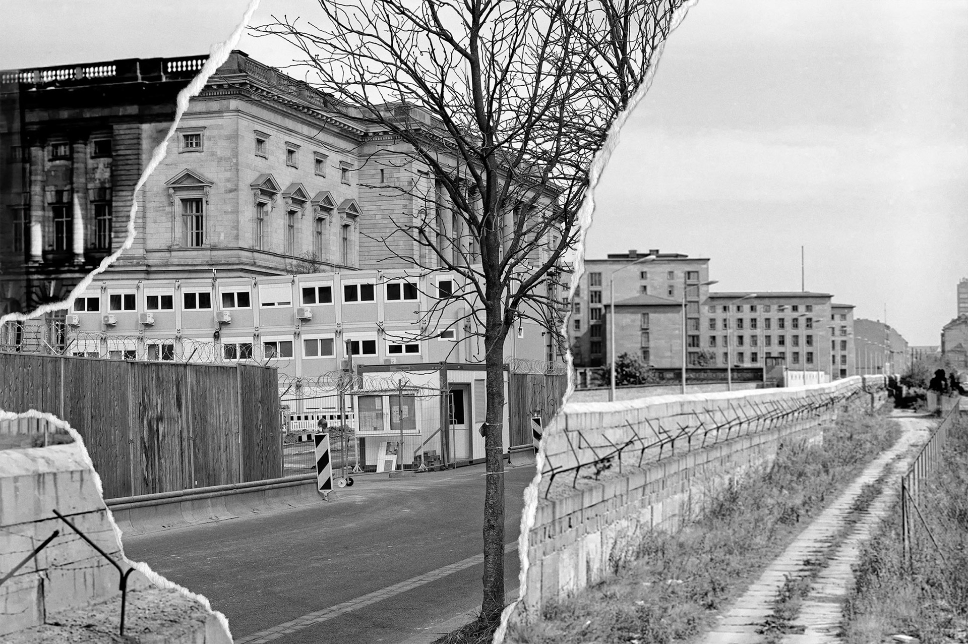 Concrete composite and concrete layer wall in front of the Berlin House of Representatives, Berlin, 1971 - Historical source: Stiftung Berliner Mauer (F-021403), photo: Albrecht Roos, CC BY-SA 4.0