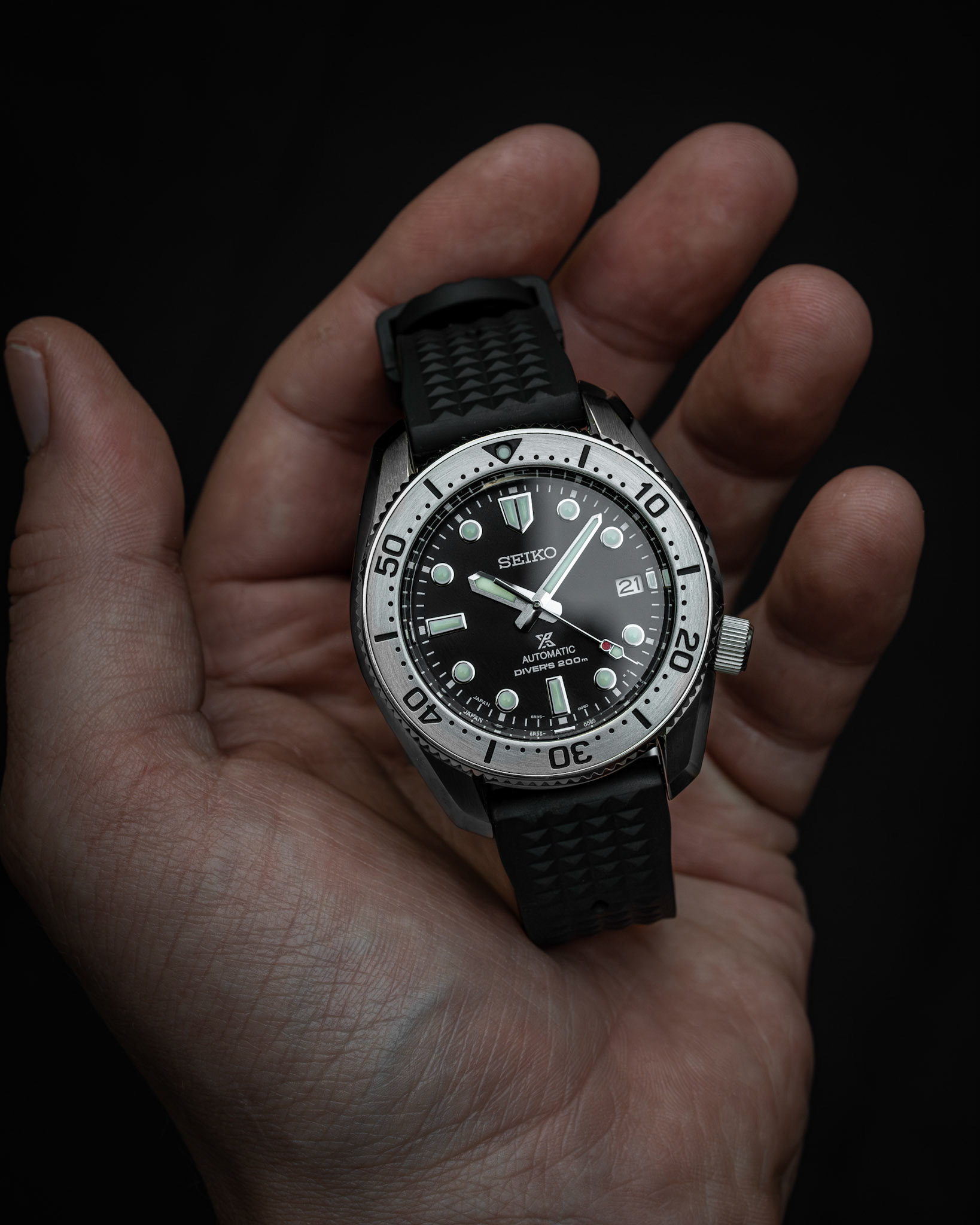 ZULUDIVER Seacroft Waffle FKM Rubber Dive Watch Strap (MkII) - Black