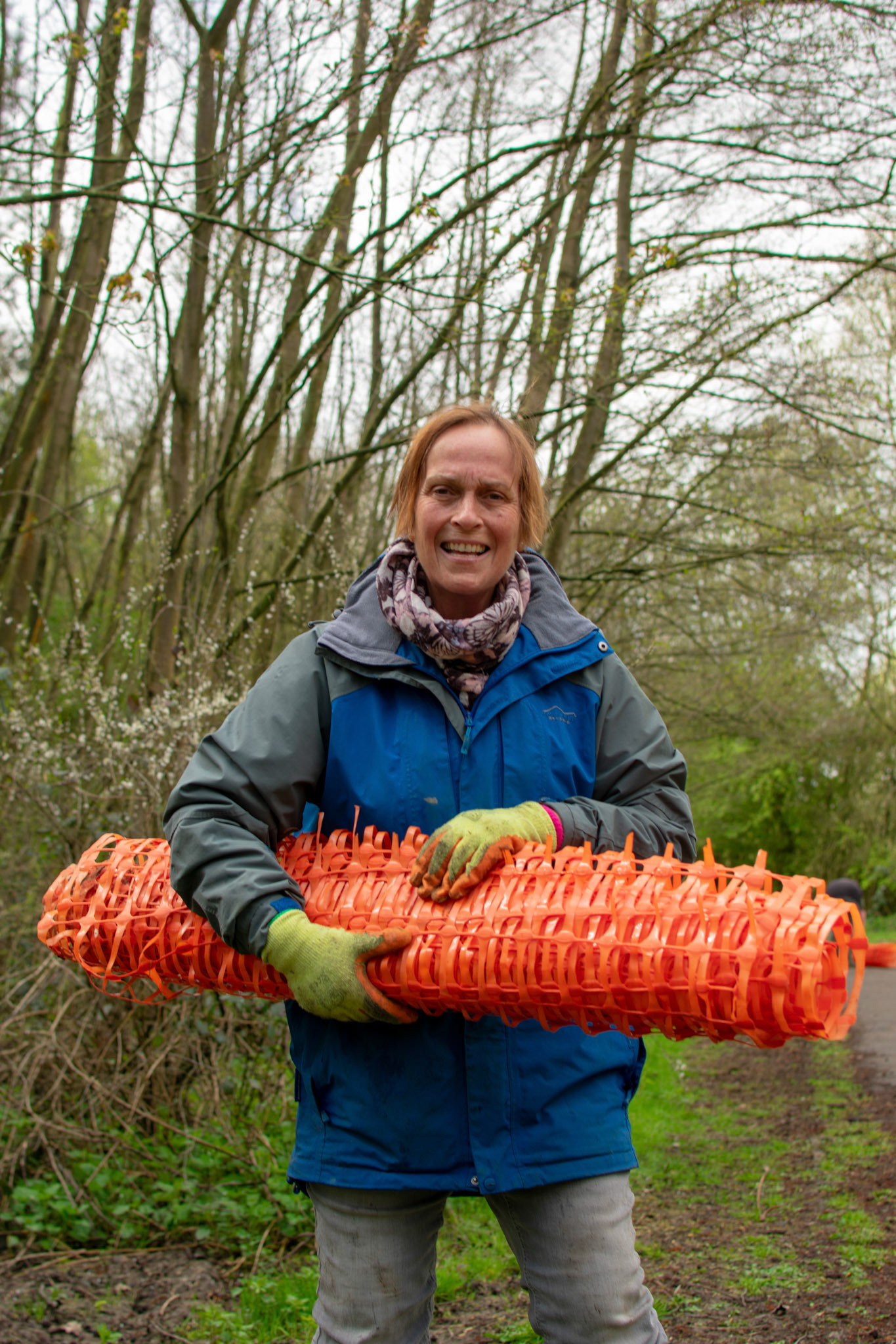 Our Stour is a new community project all about enjoying and improving the rivers and streams of the Stour Valley.
The project will bring real benefits for river environments and wildlife, in and around Ashford, Canterbury, Sandwich, Herne Bay and Whitstable. The involvement of local communities is at the heart of Our Stour – we want local people to help us make a difference.

Volunteers in the project will get involved in hands-on conservation, working to improve habitats and look after riverside land. There will be many  opportunities for training towards new skills. Film making and photography will help people discover and tell others about the waterways on their doorstep, while free educational activities for kids and adults will gather new data about rivers.

Our fun, free activities will be for both individuals and organised groups, and cater for a wide range of ages.