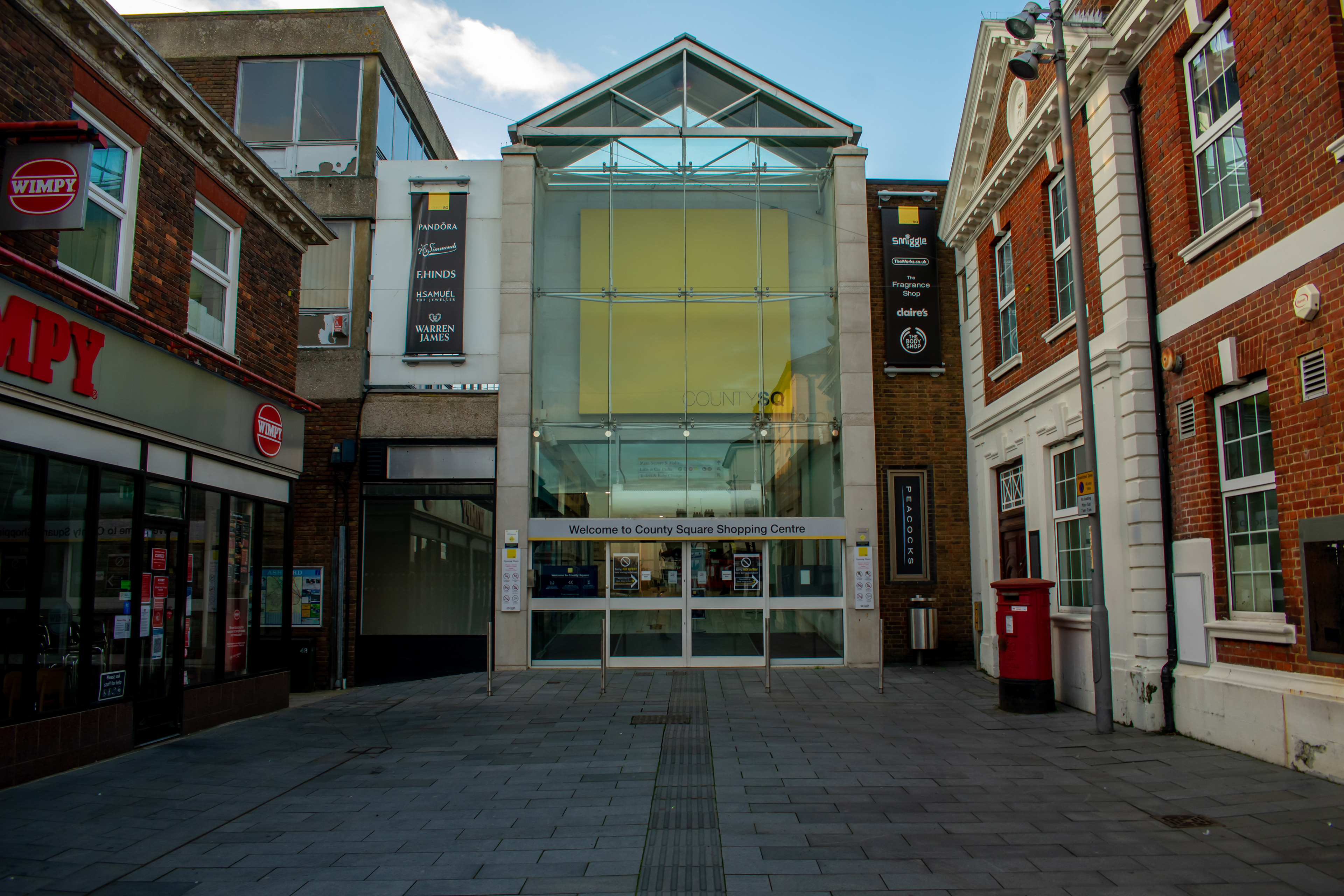 County Square, Tufton Street Entrance, Friday 6th November 2020: 15:45