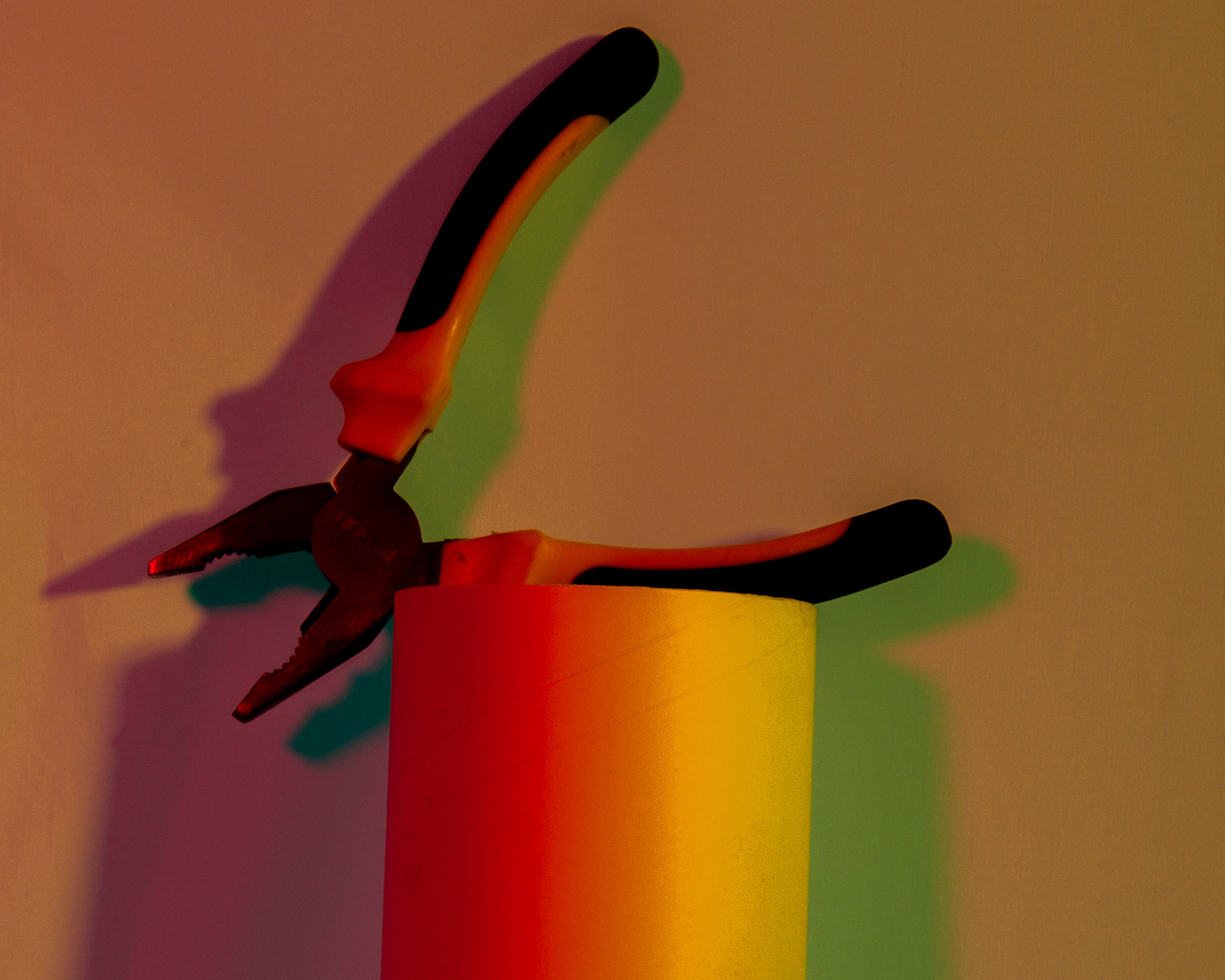 Print Version: Rolson 150mm Combi Pliers