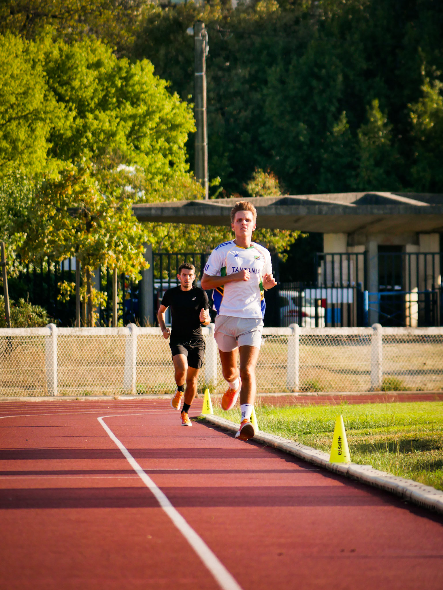 Test organisé dans le cadre du 10 km des Quais en collaboration avec le Stade Bordelais Athlétisme, le magasin Foulées Bordeaux et la marque Hoka.