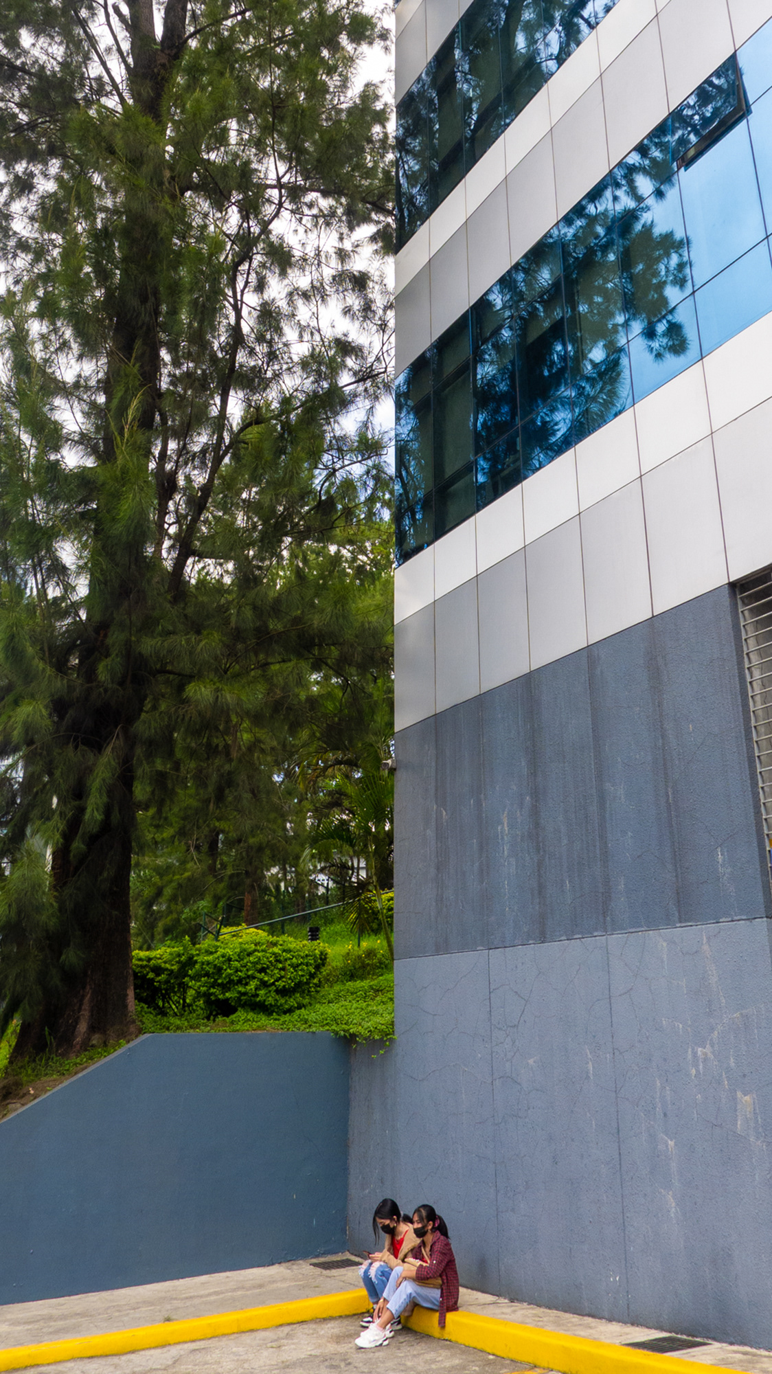 SITEL Building, Baguio City. Lumix LX5.