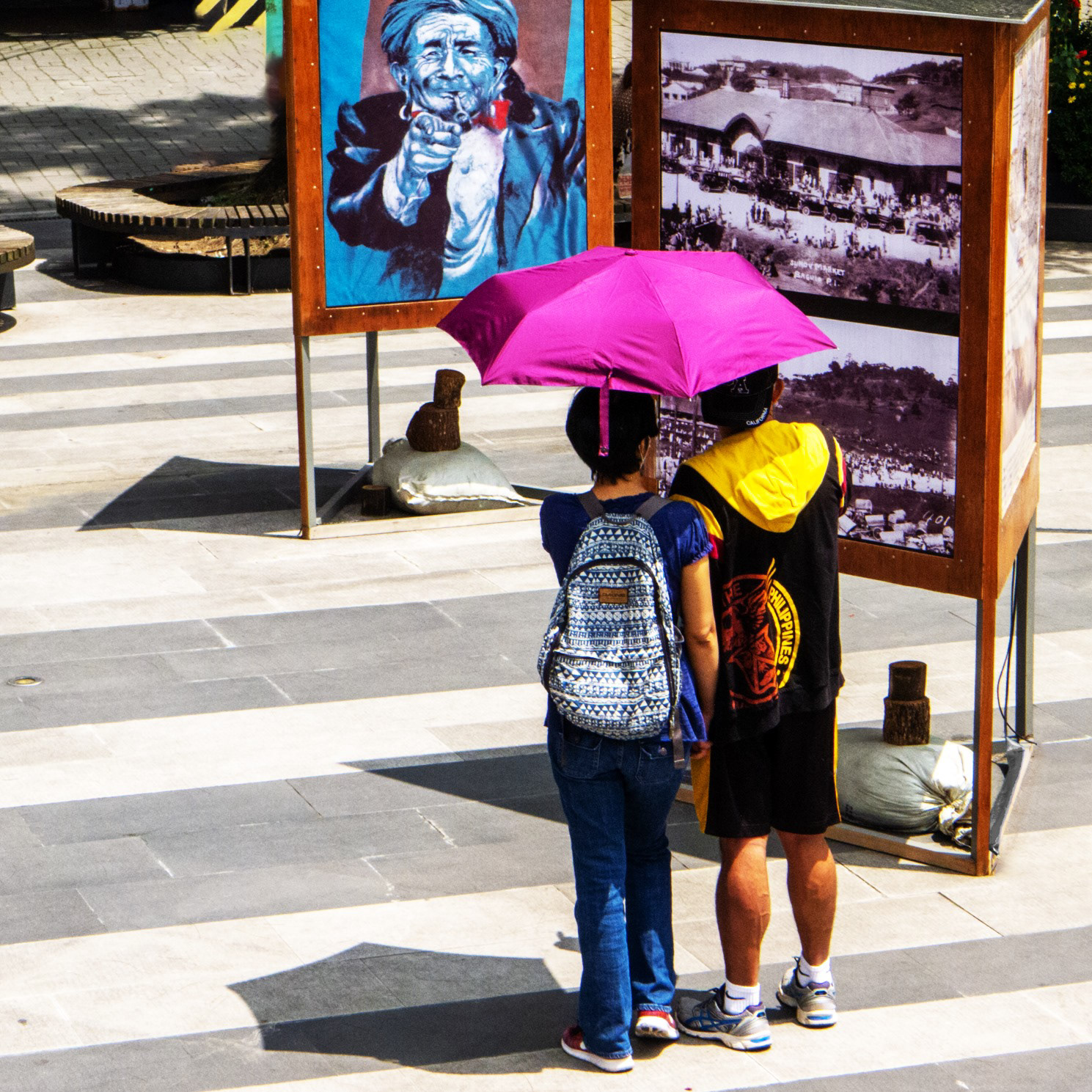 I got you, Ading. Lumix LX5.