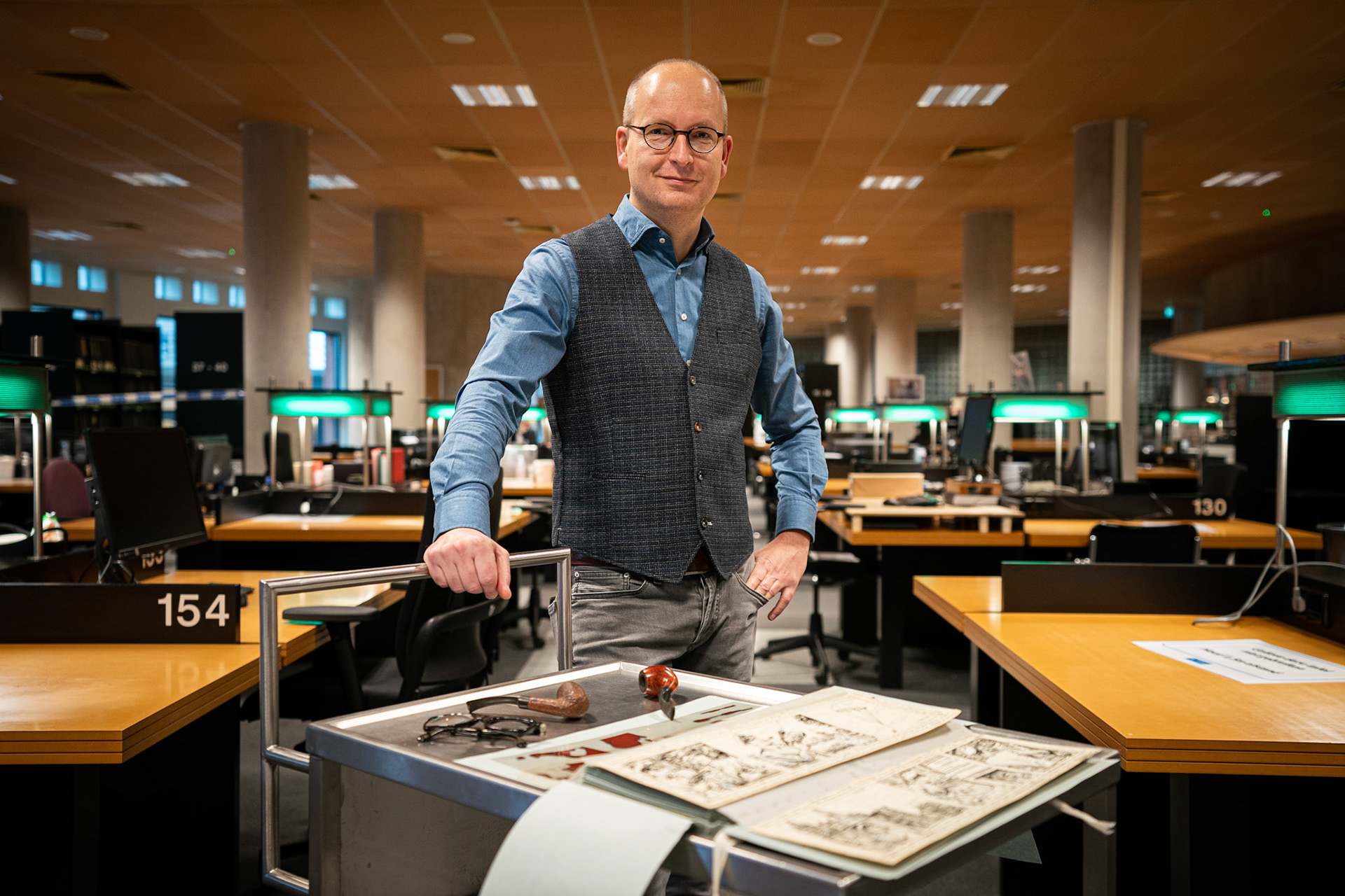 Groningen: Frank von Hebel (in Groninger Archieven), schrijver van het nieuwe stripfeuilleton Kapitein Rob. JASPAR MOULIJN