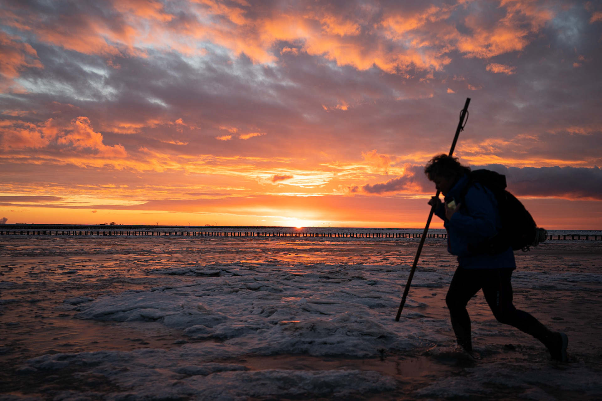 11-02-2021, Noordpolderzijl: Vrije foto, De laatste keer kon het in 2005. IJswadlopen. Een bevroren landschap met ijsschotsen. Een bijzonder mooi tafereel om te zien.  Foto: Jaspar Moulijn