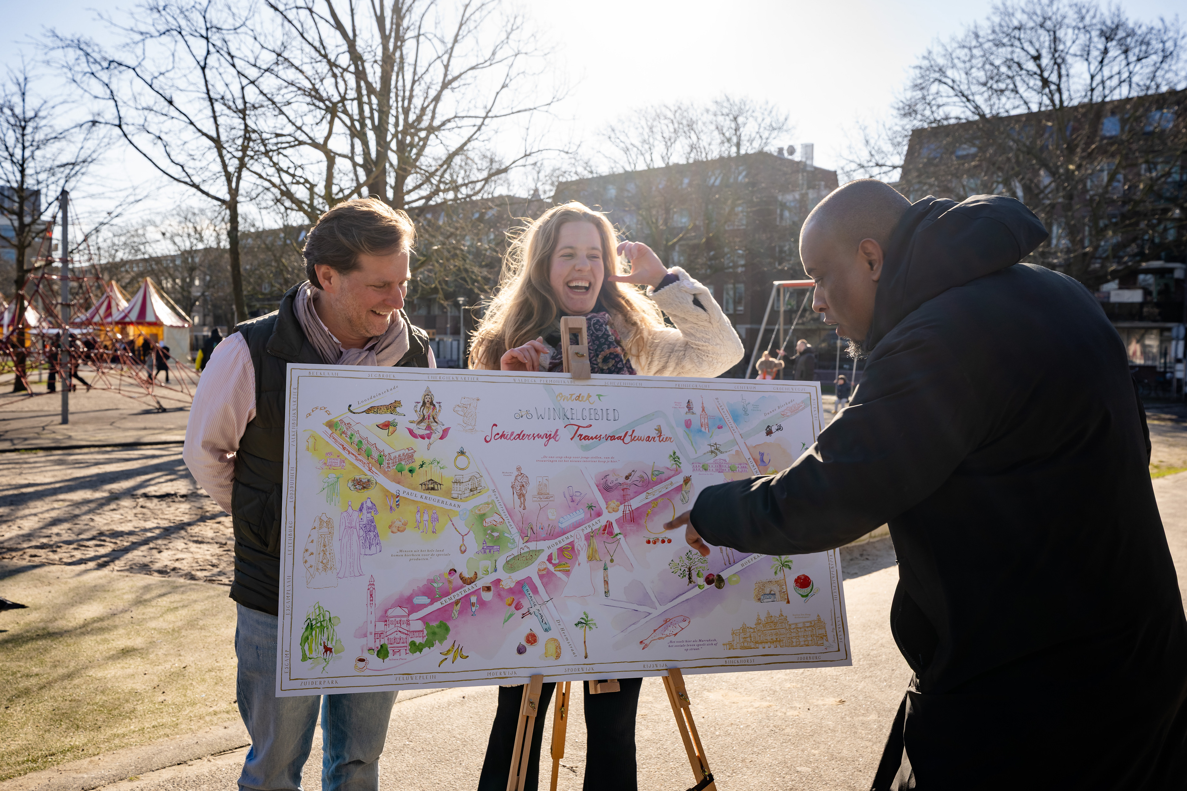 Met Vaillant-ambassadrice Sarah van Soldt wethouder Nur Icar