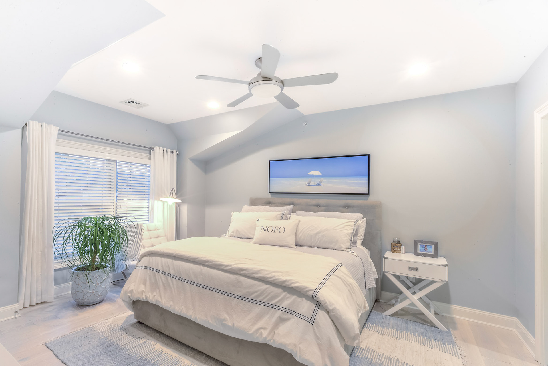 modern white bedroom