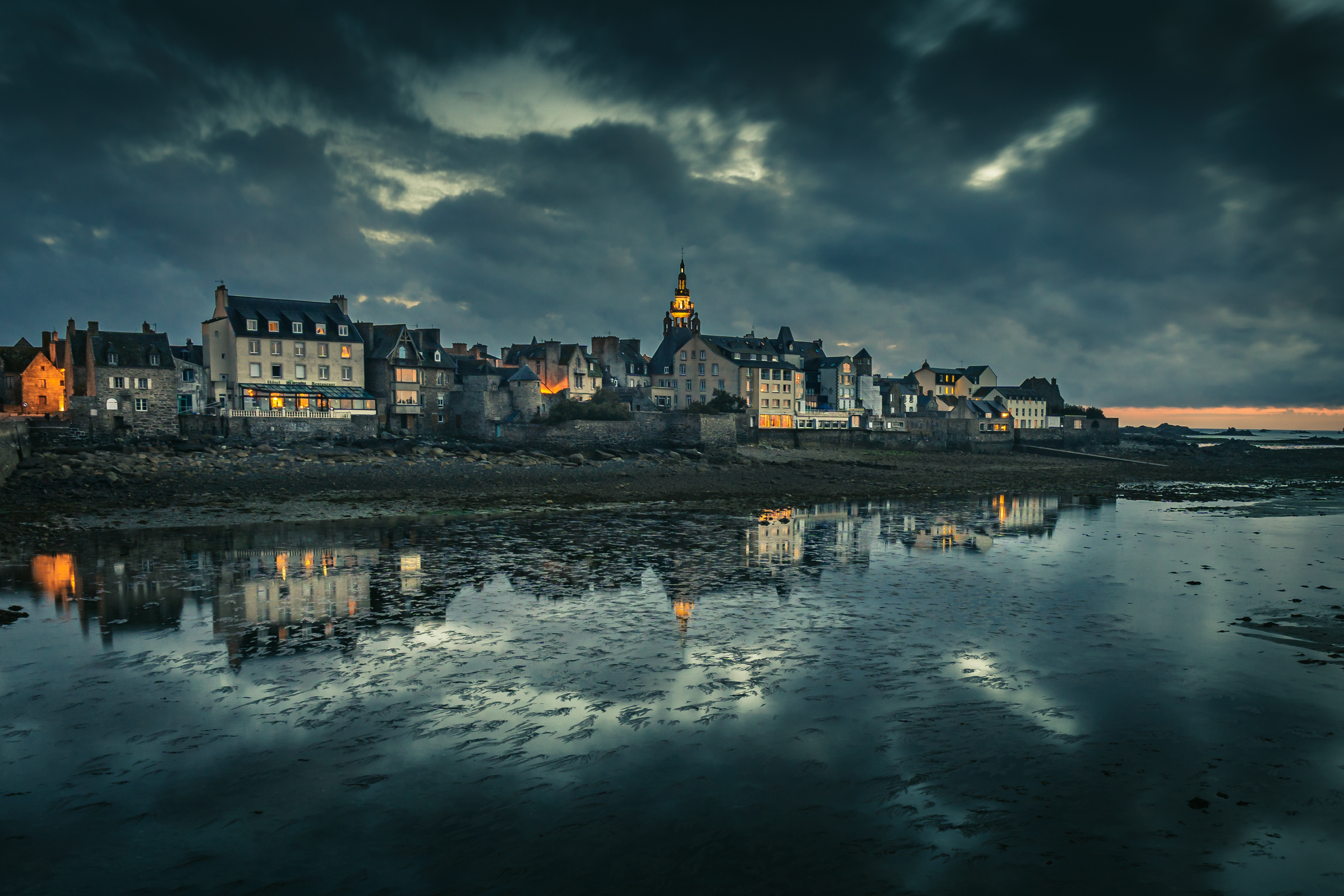 Roscoff blue hour