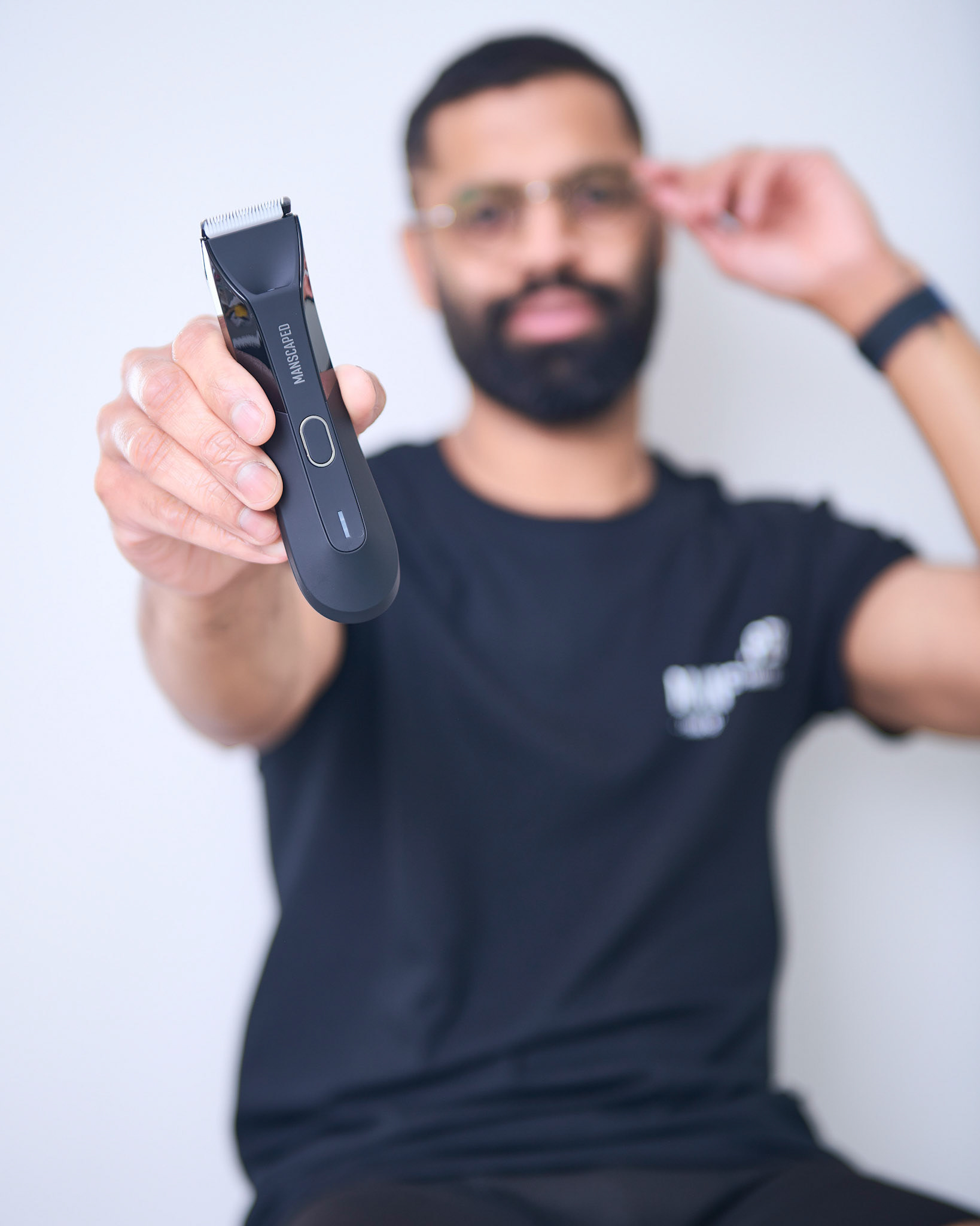 Kish Manscaped and tooth brush