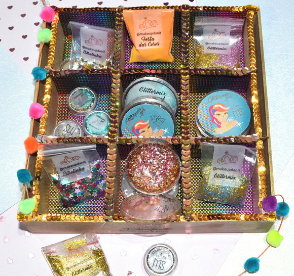 https://www.elo7.com.br/caixinha-magica-kit-glitter/dp/12CF4FD